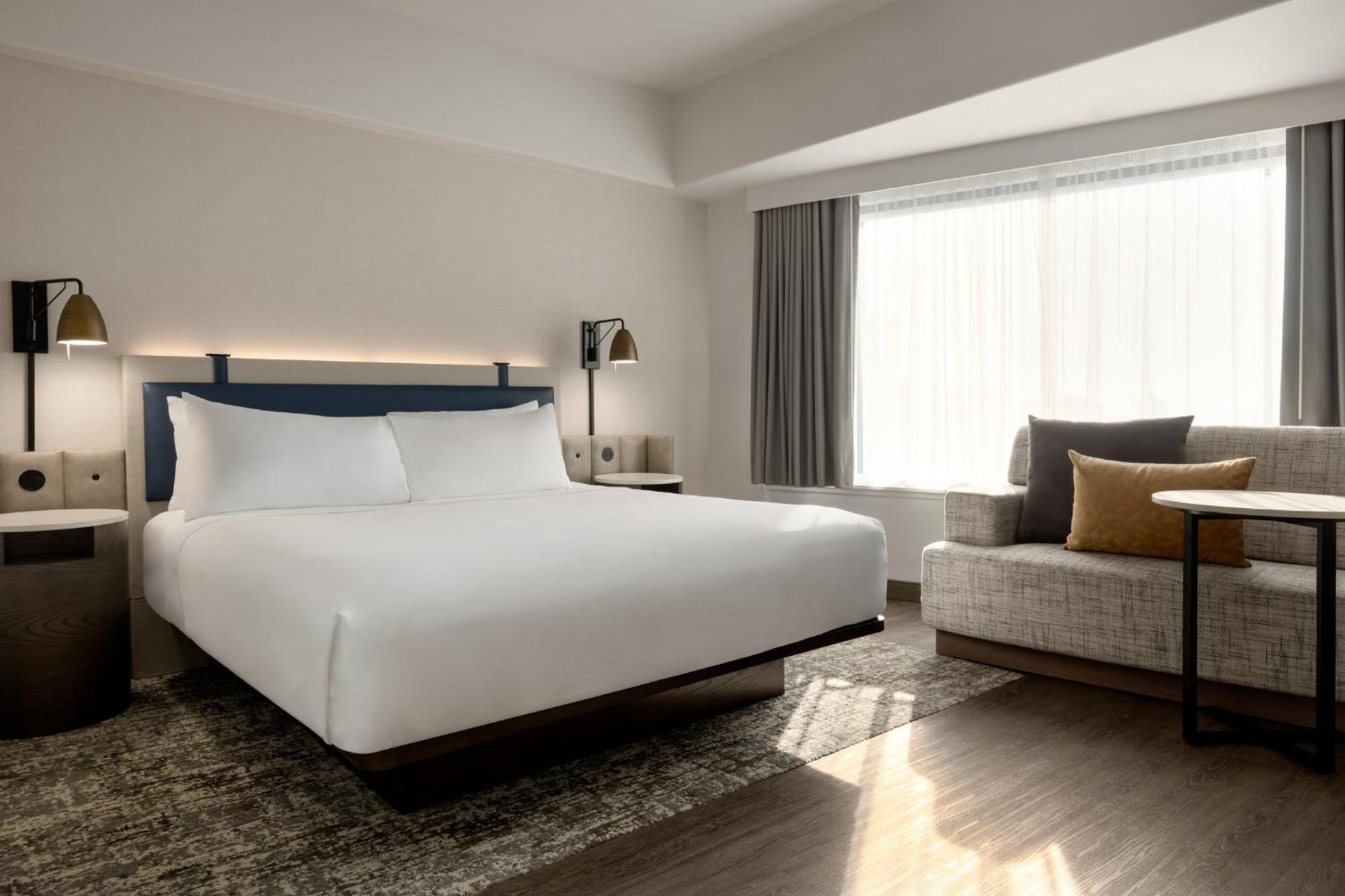 Standard Zimmer mit Kingsize-Bett