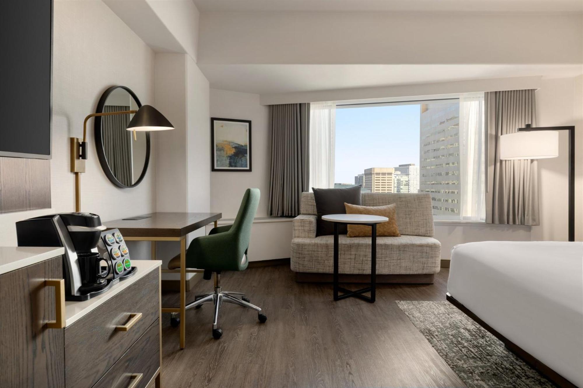 Premium King Room Space Needle View