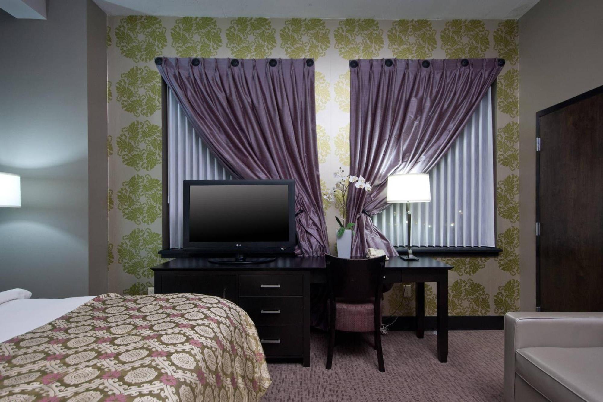 King Room with Spa Bath
