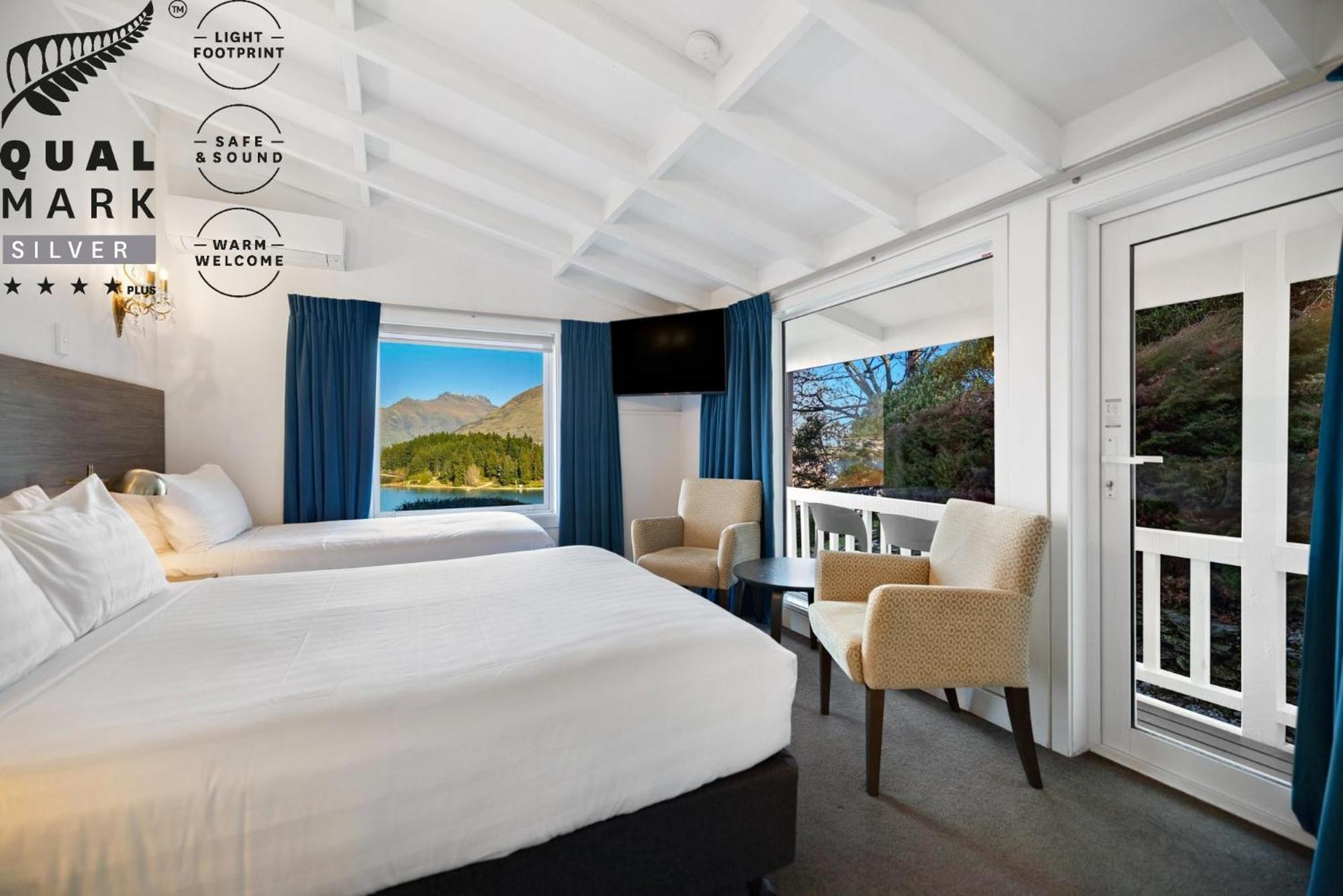 Studio Twin Room a Lake Mountain View