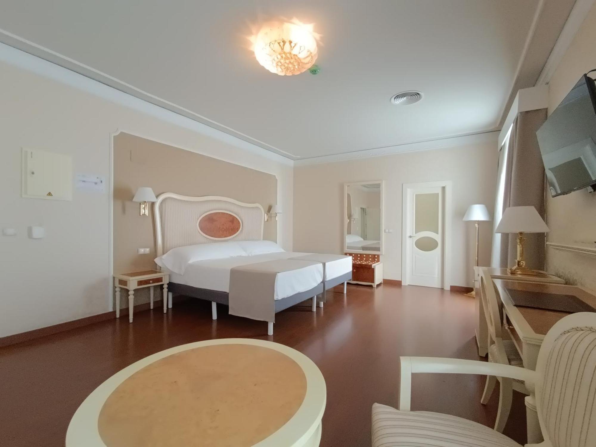Habitación Individual con balcón