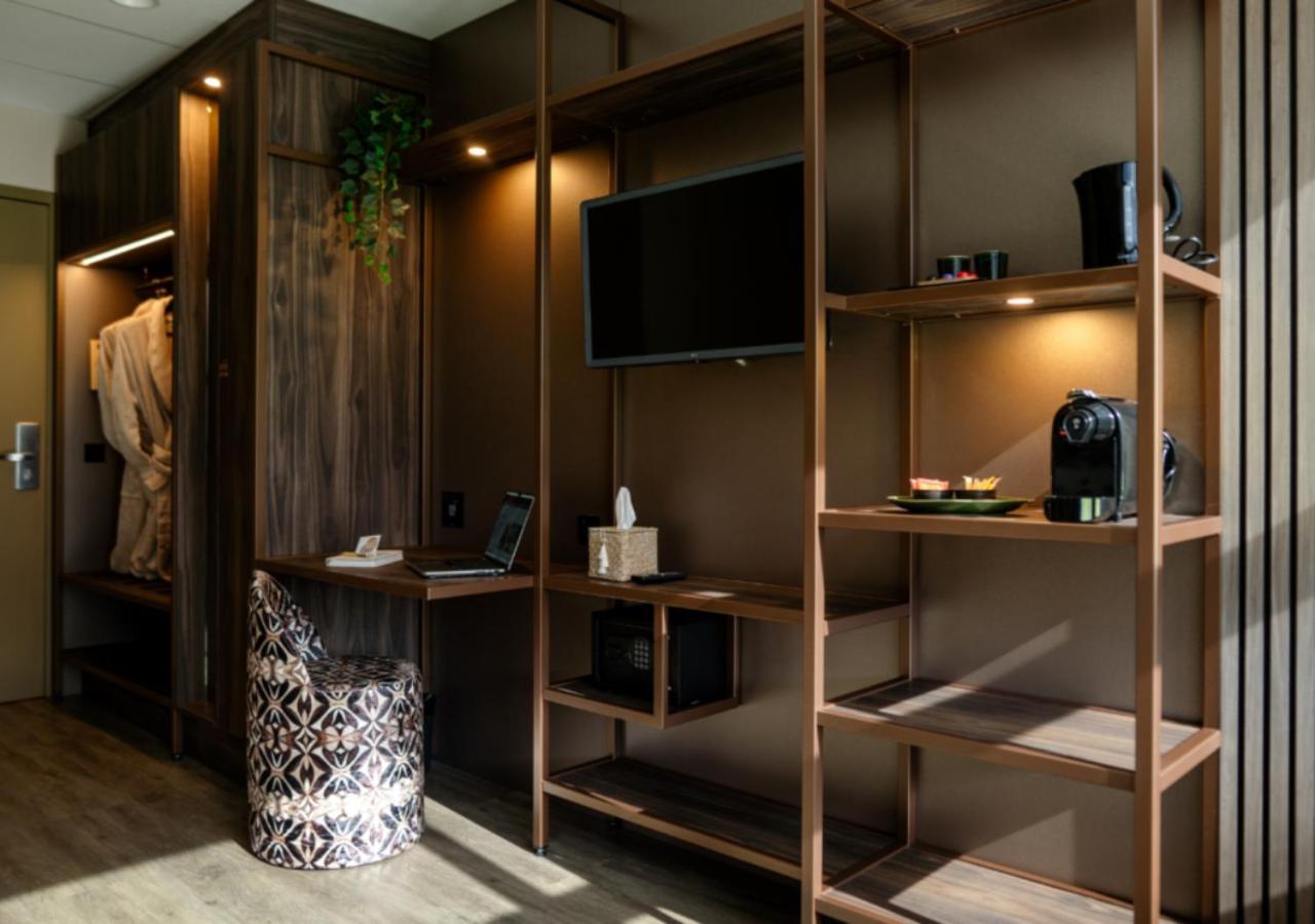 Copper Botanic Suite