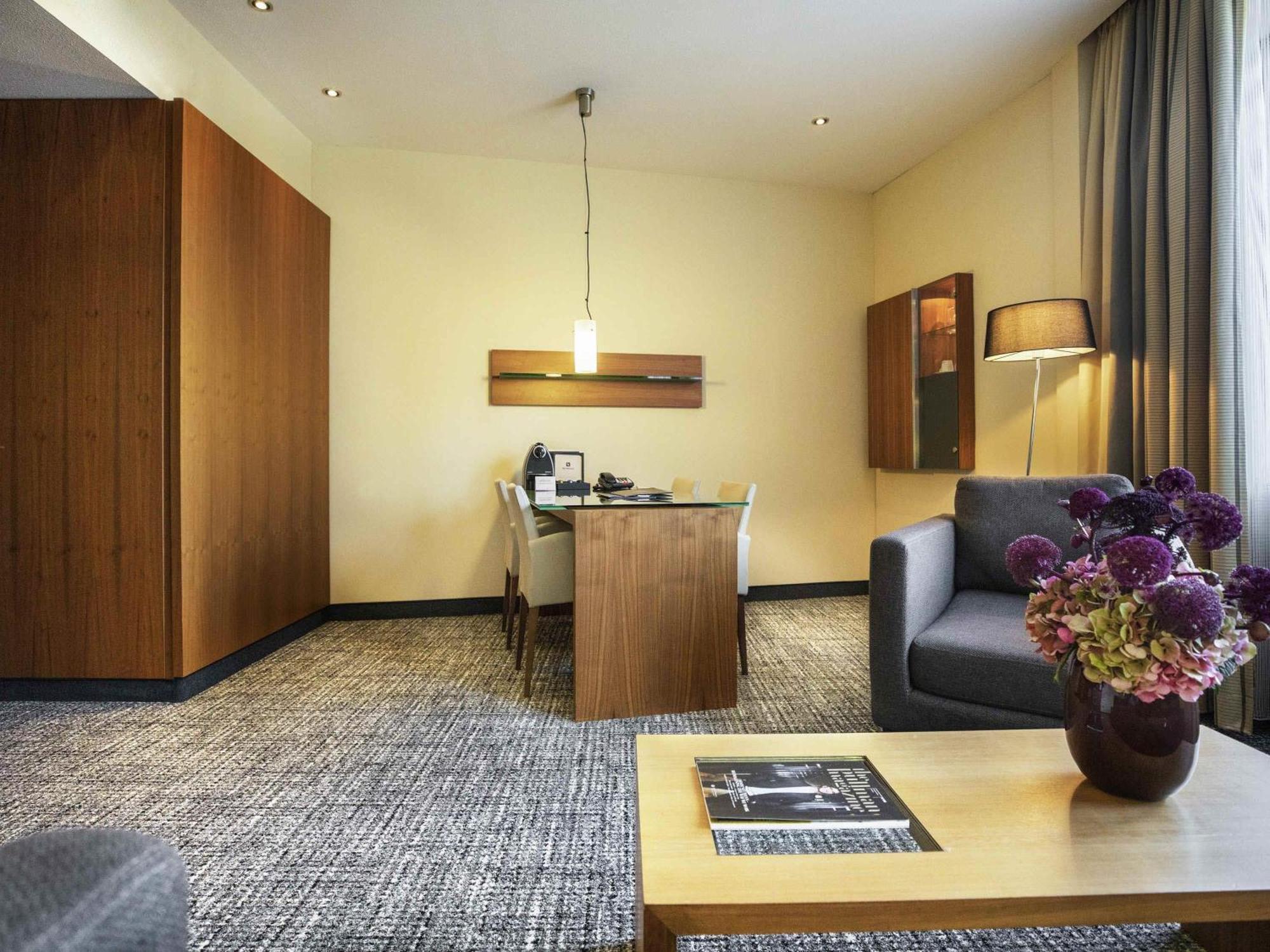 Superior King Suite,1771482773:JPEG
