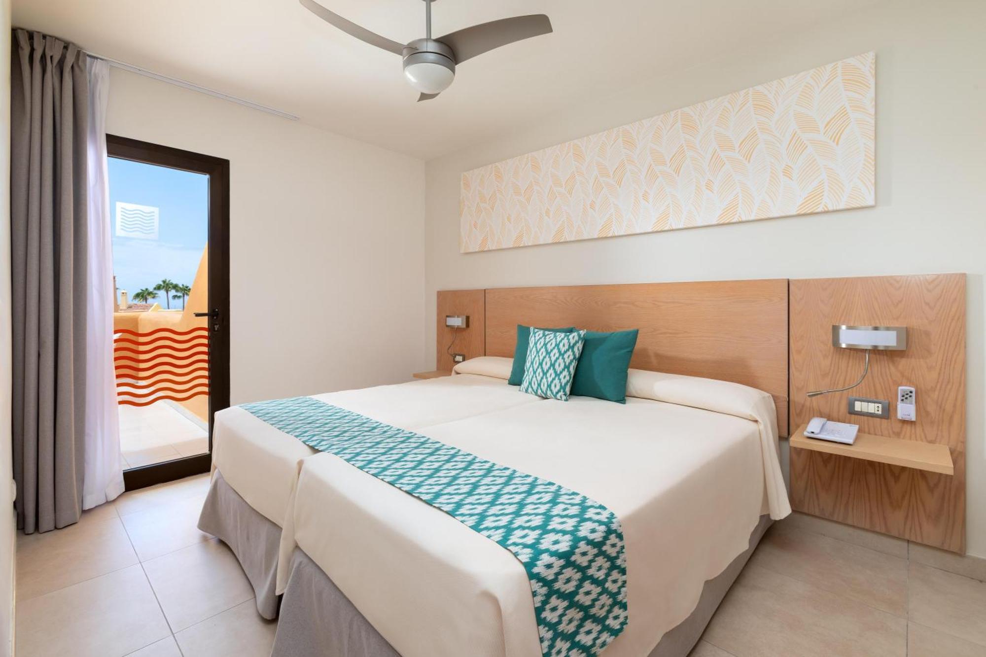Deluxe Double Room,1742622753:JPEG