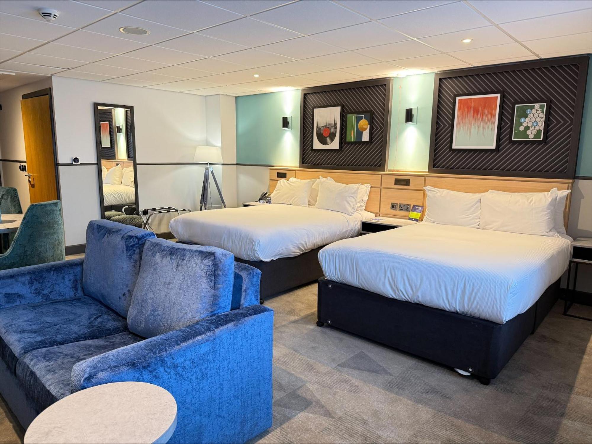 Deluxe Double Room with Two Double Beds - Mobility Accessible