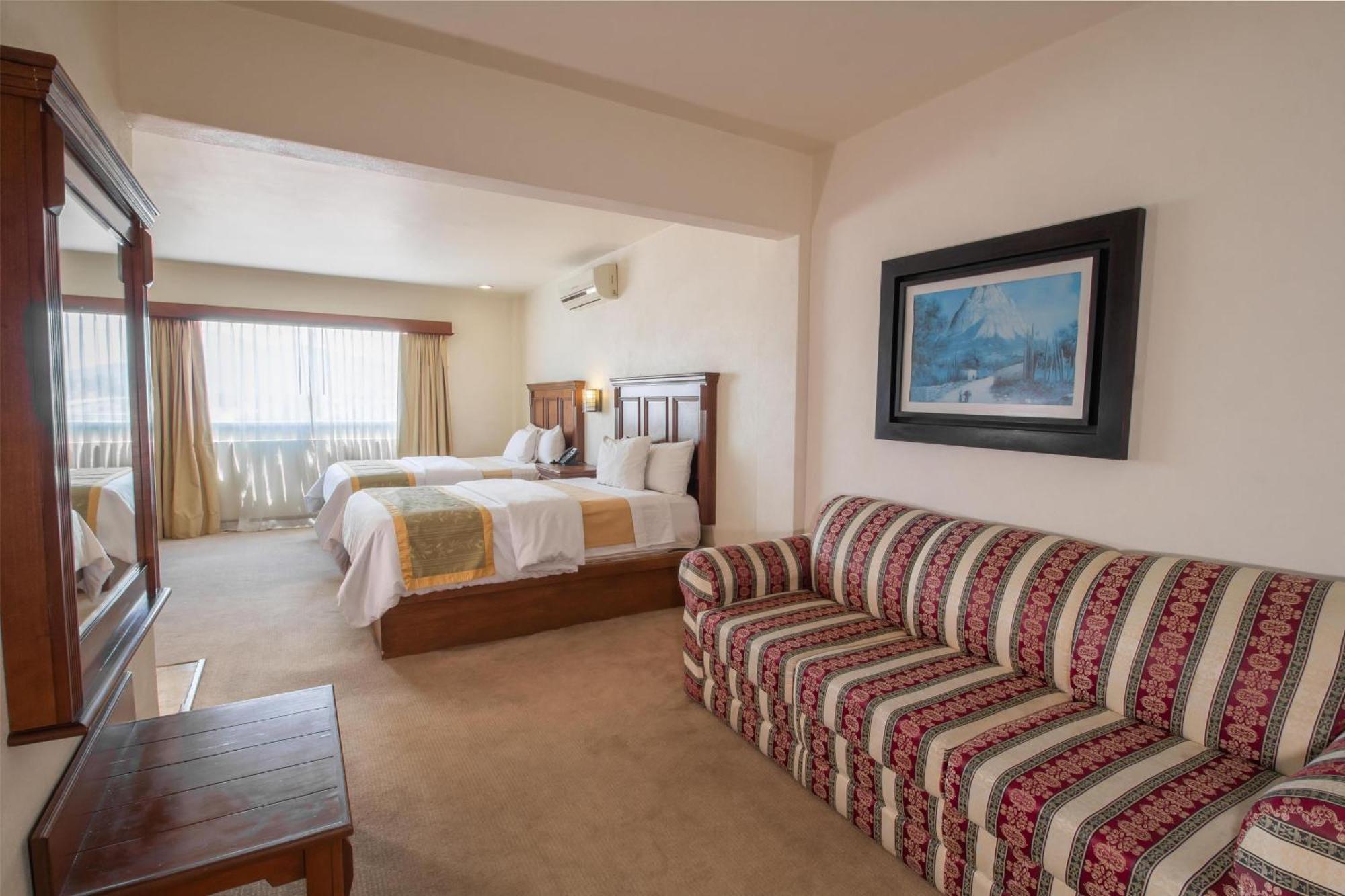 Suite Two Double Beds Non-Smoking