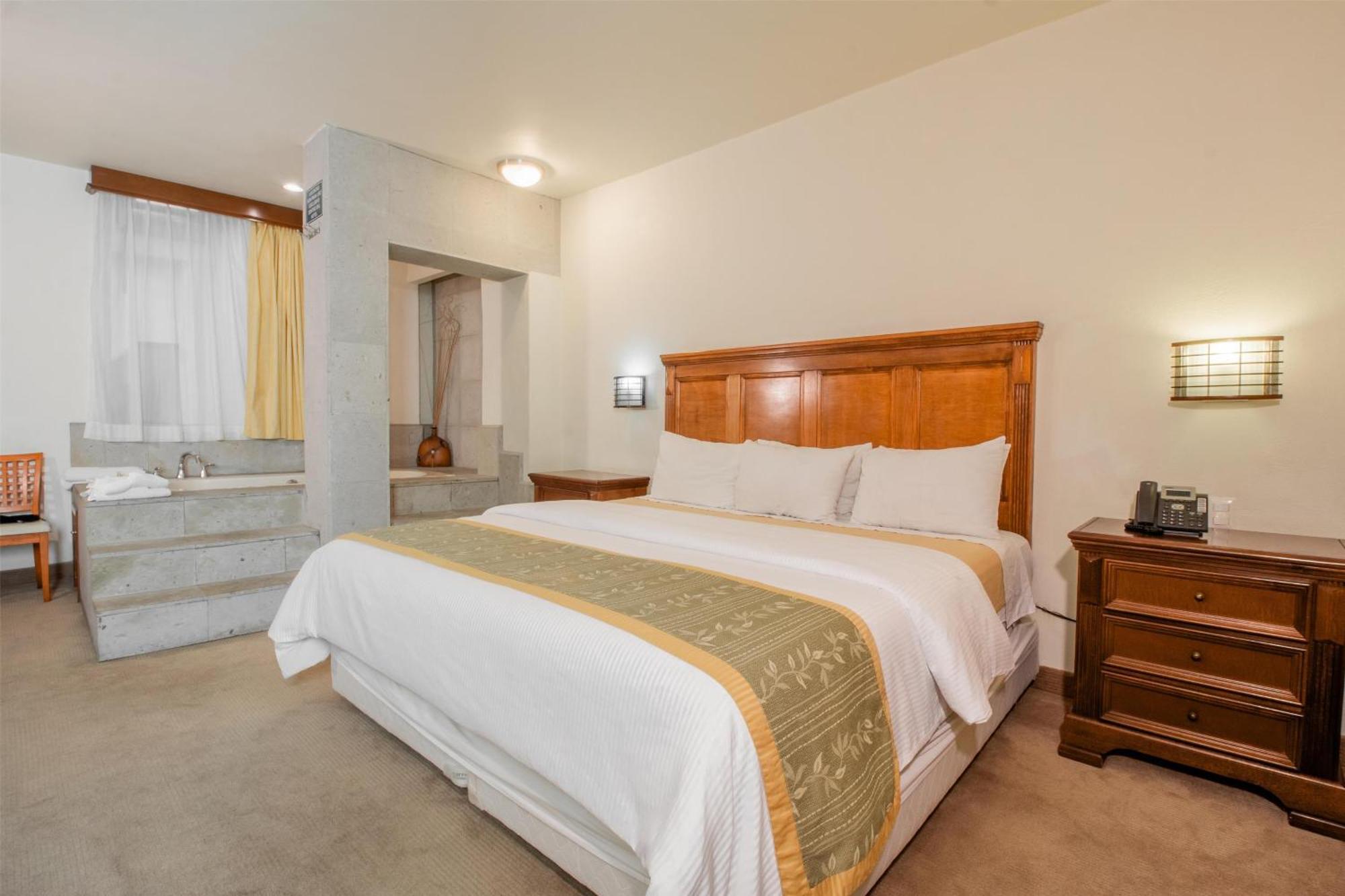 King Suite Spa Bath Non-Smoking