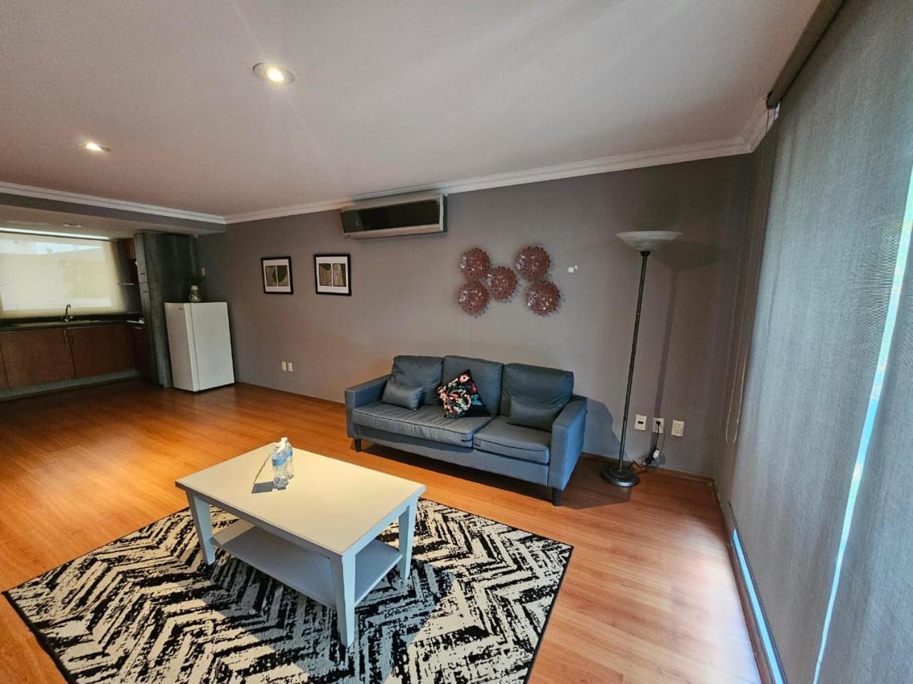 One-Bedroom Apartment,1742804415:JPEG