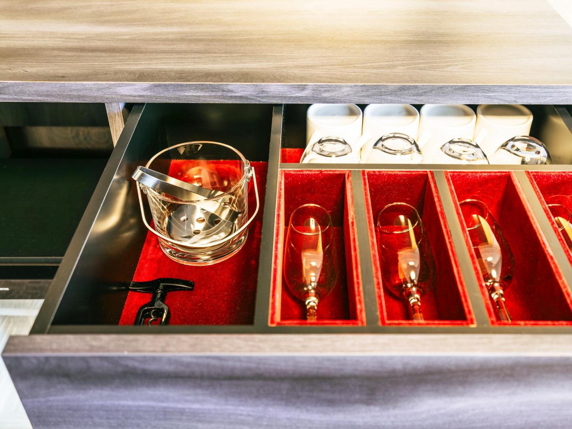 Superior Twin Room A [No Smoking] ※Extra beds will be provided depends on the number of adults