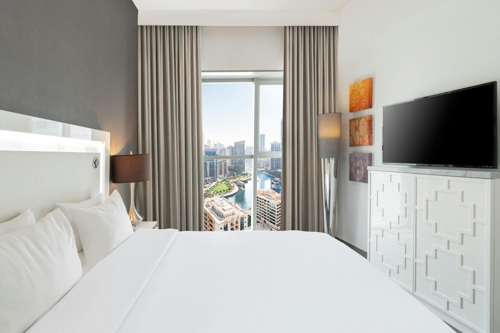36 Hours Staycation – One-Bedroom Suite including Complimentary access to Soluna Beach Club F&B & Laundry Early check at 6 AM & Late check-out at 6 PM,1742979308:JPEG