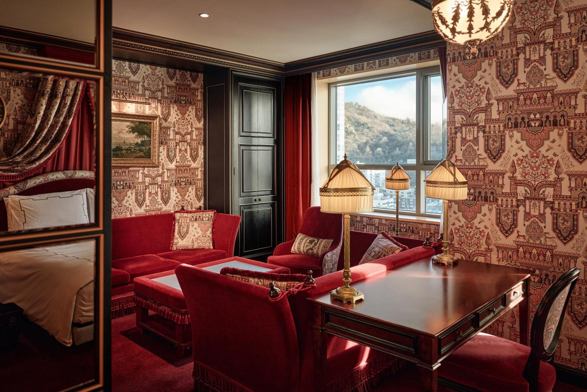 Atelier Junior Twin Suite with City View, La Maison Boutique for 2