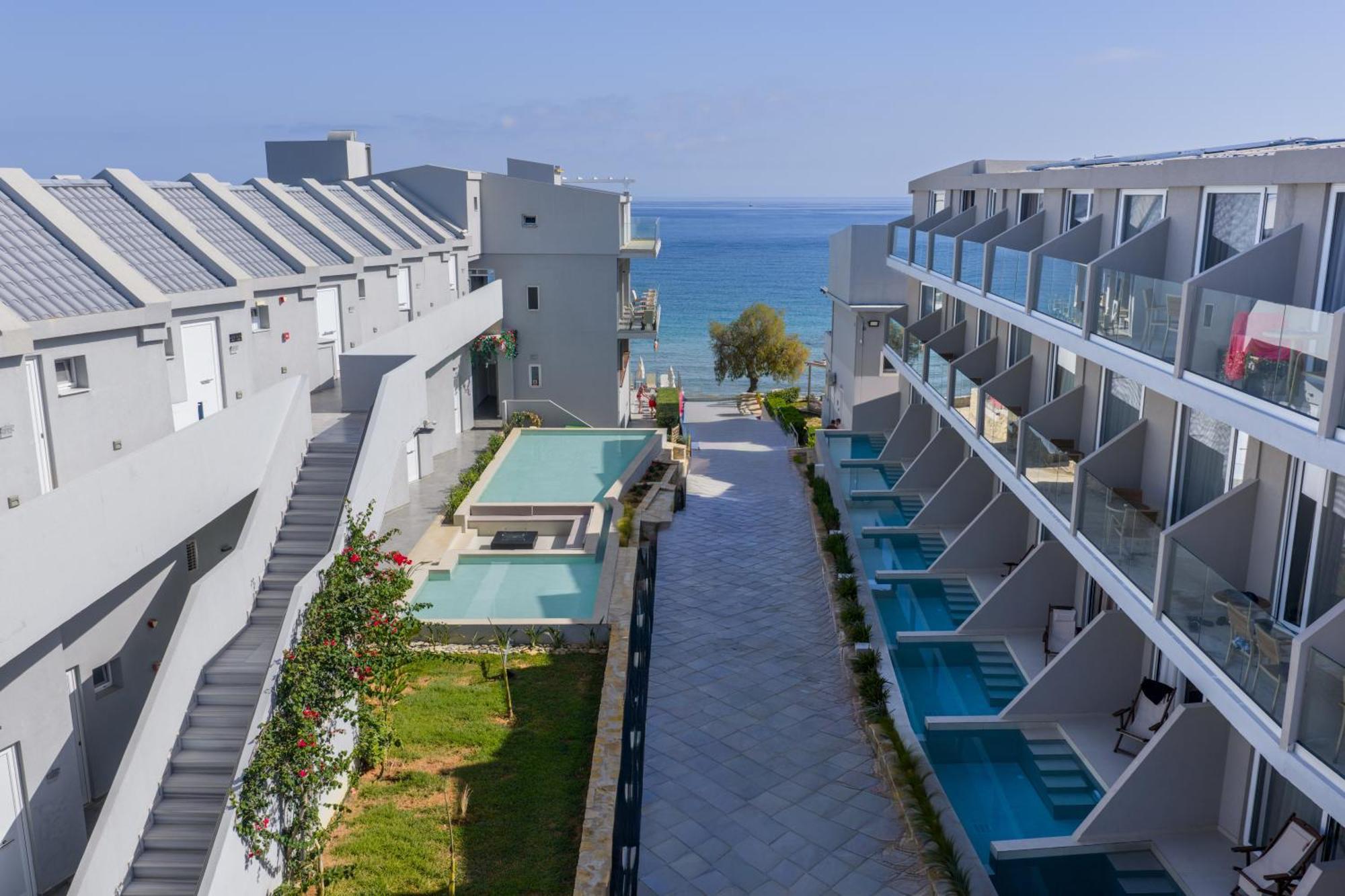 Suite Private Pool,1692086323:JPEG