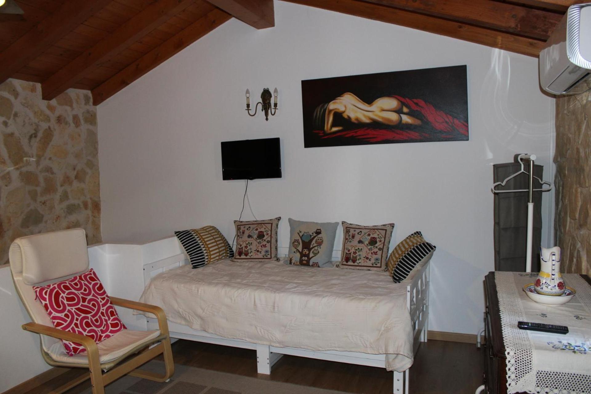 One-Bedroom House