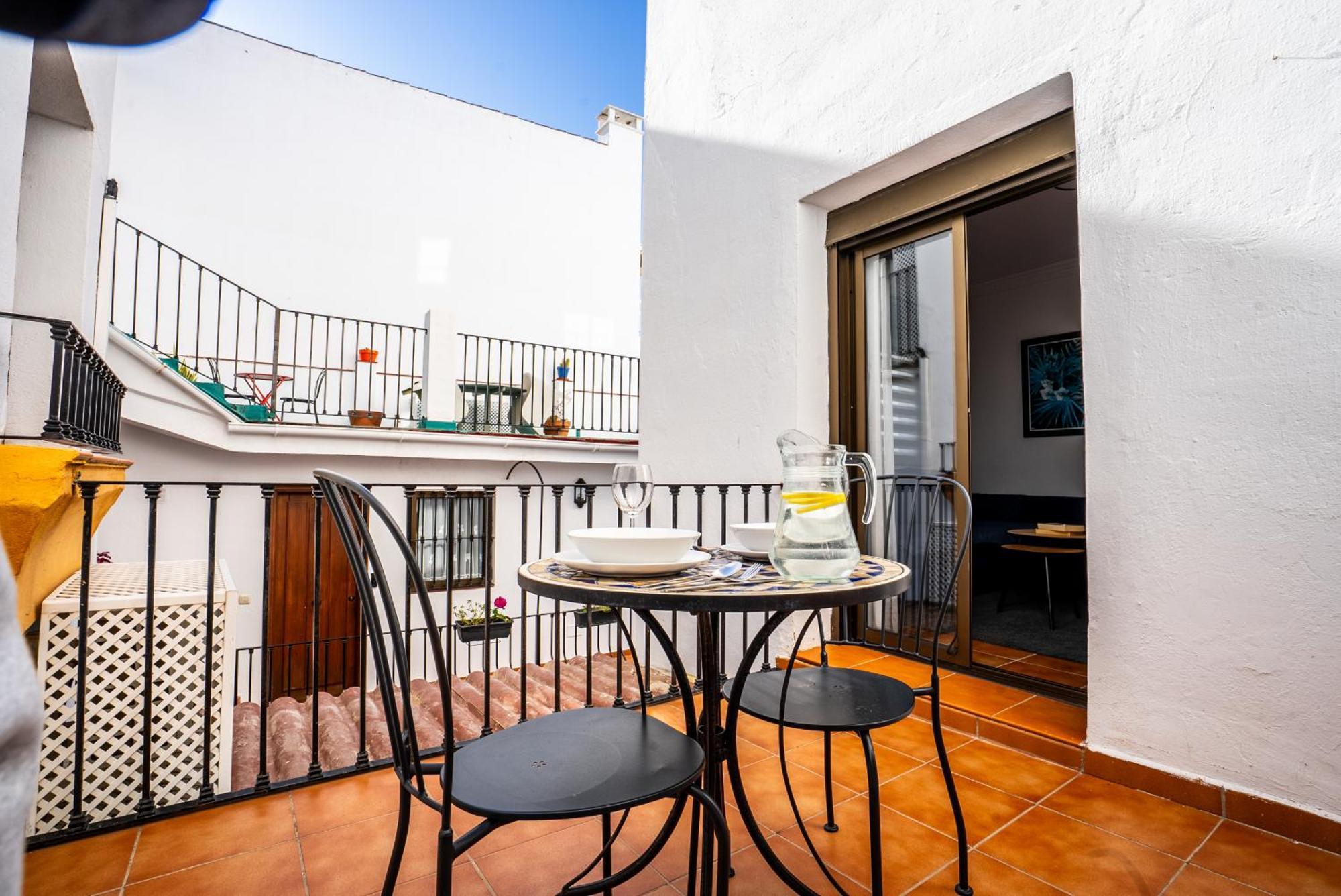 Apartamento con balcón