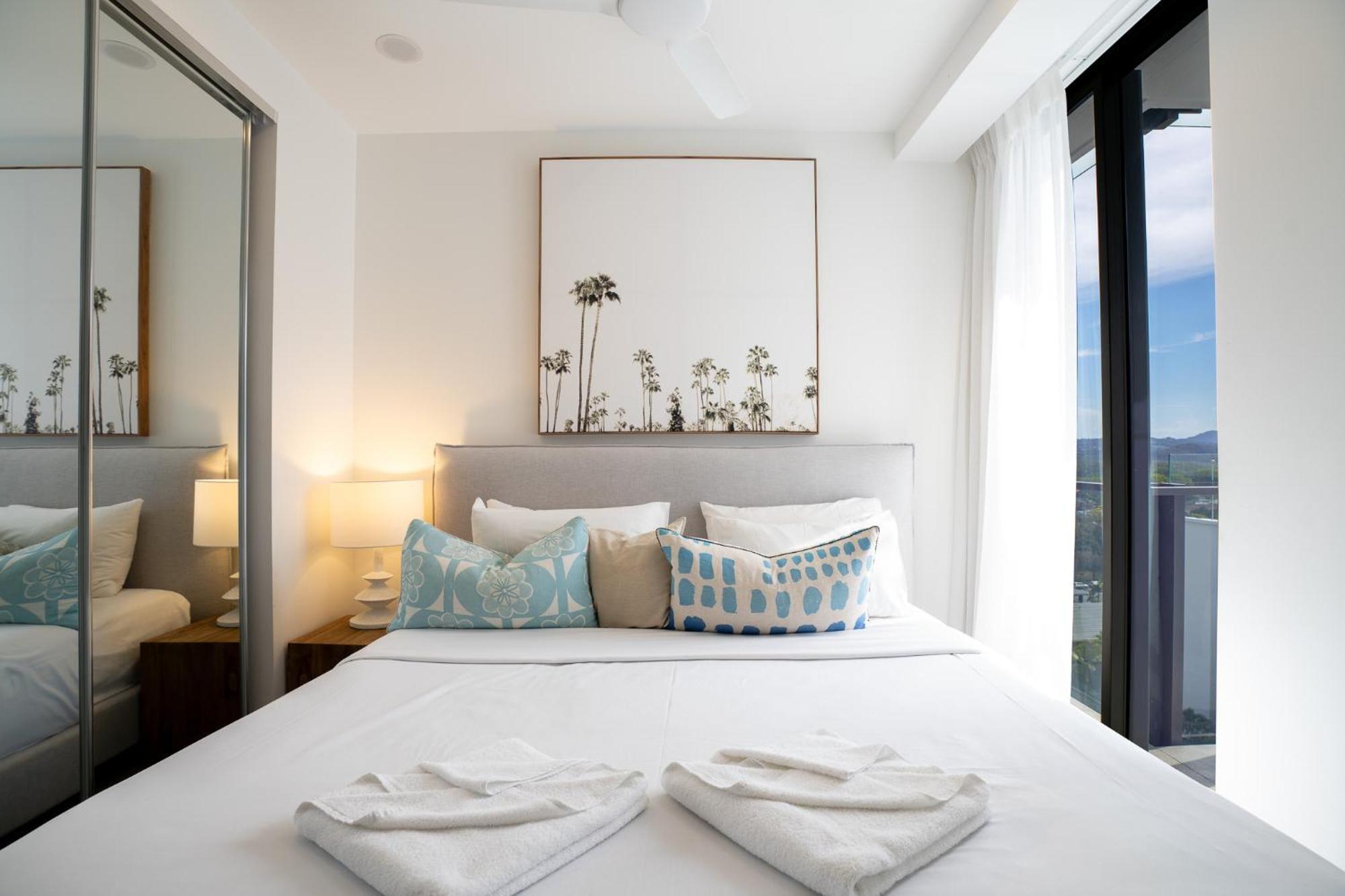 2 Bedroom Panoramic High Apartment