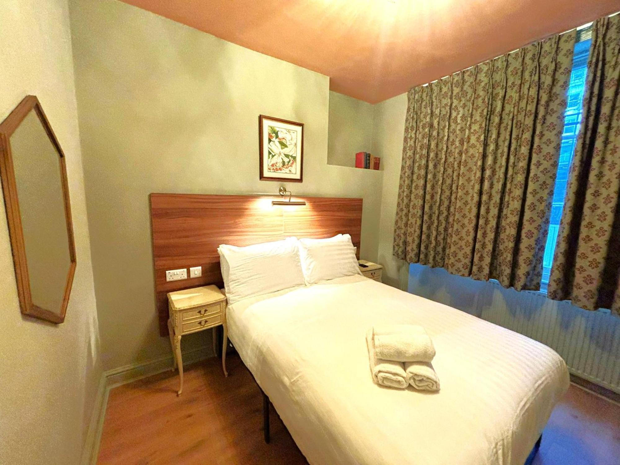 Lower Ground Deluxe Double Room,1744100210:JPEG