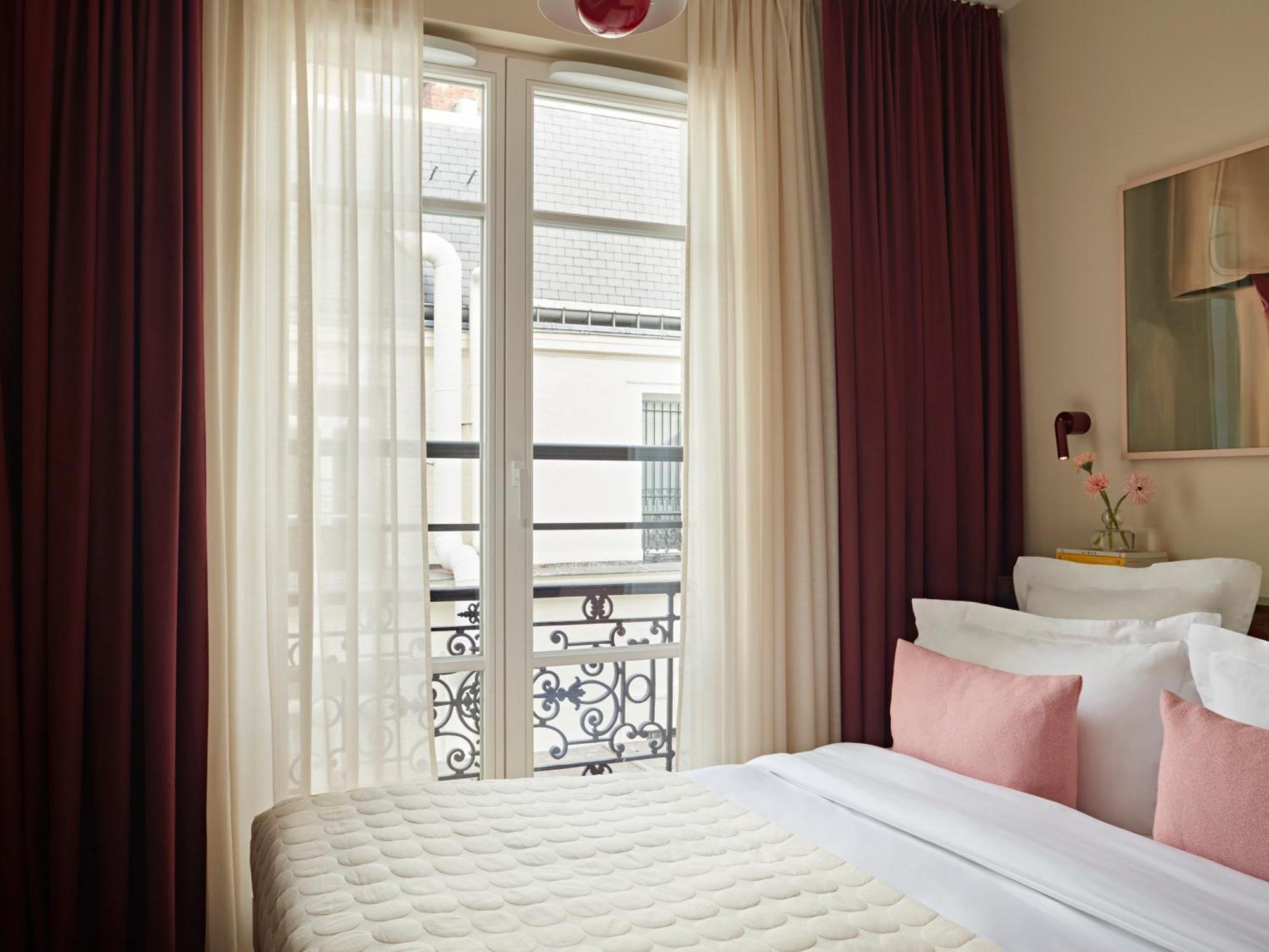 Standard Room,1746800770:JPEG