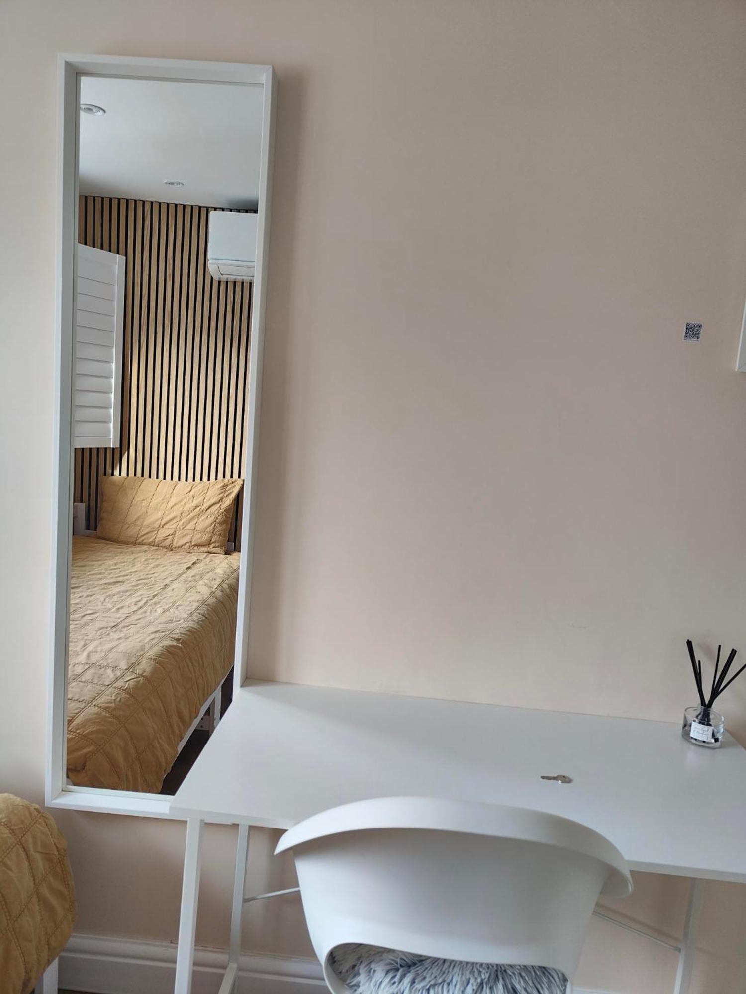 Single Room Bathroom