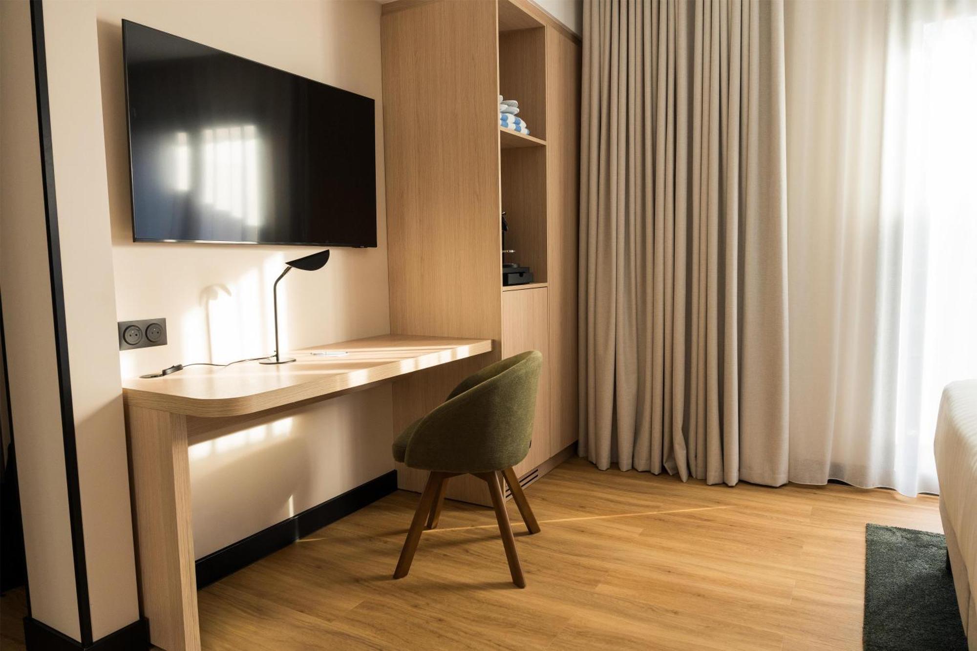 Standard Room,1746845403:JPEG