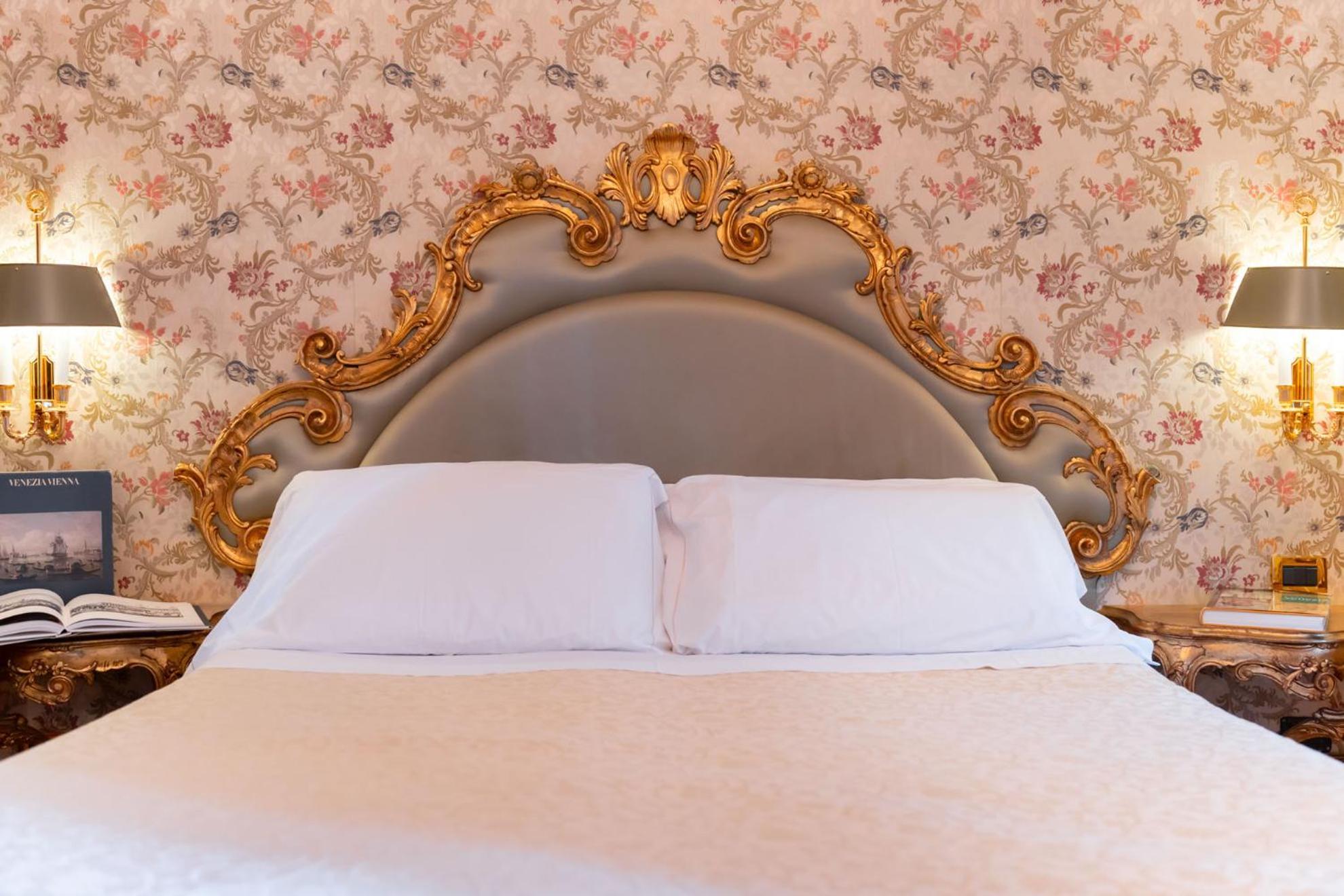 Deluxe Double Room San Marco Square View