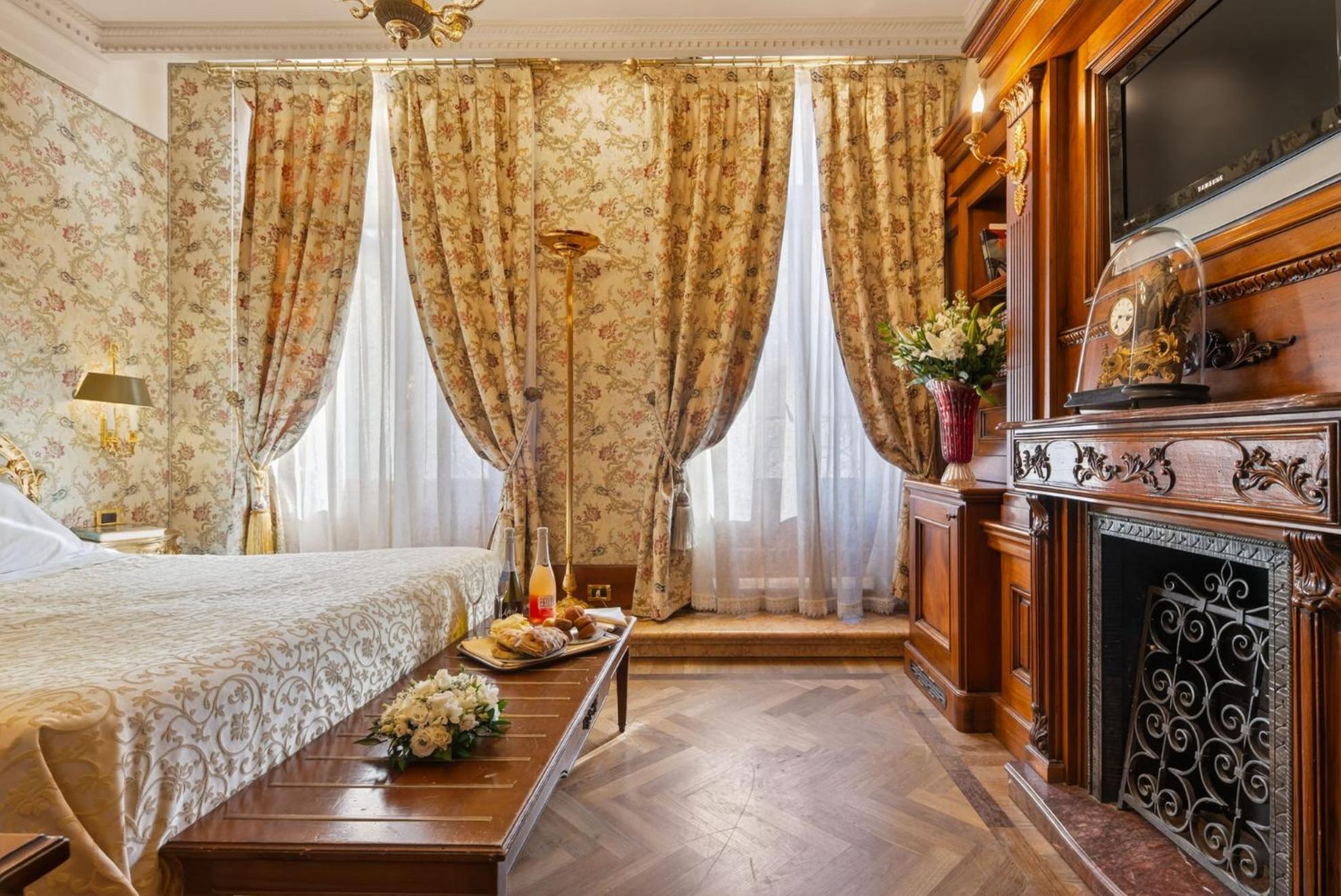 Deluxe Double Room San Marco Square View