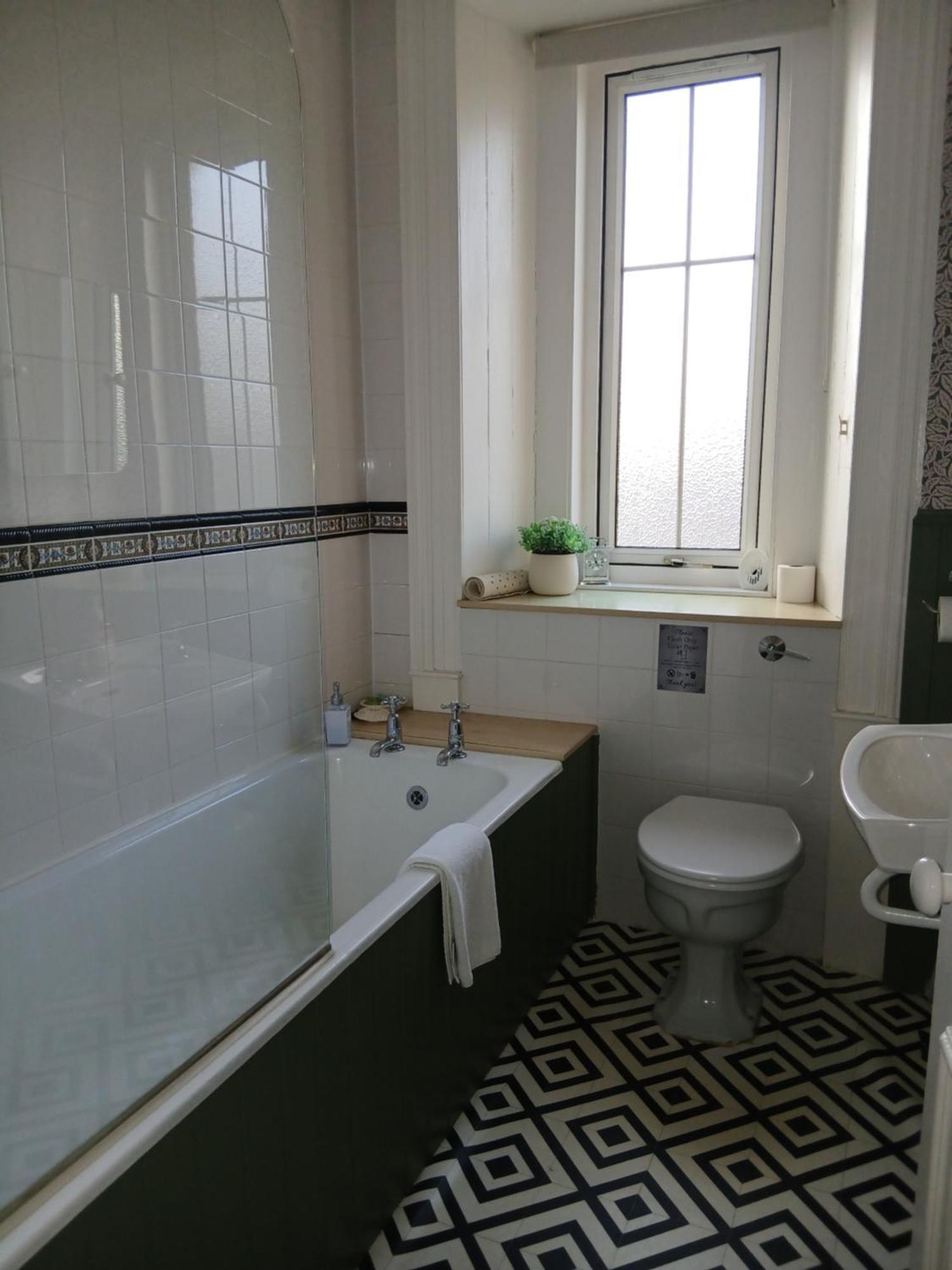 Single Room with Shared Toilet