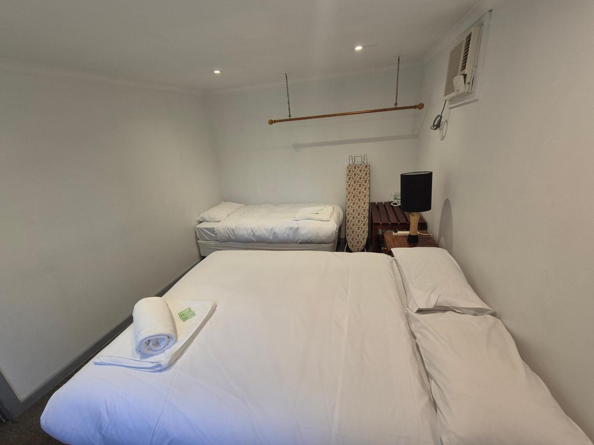 Jacaranda Cabin