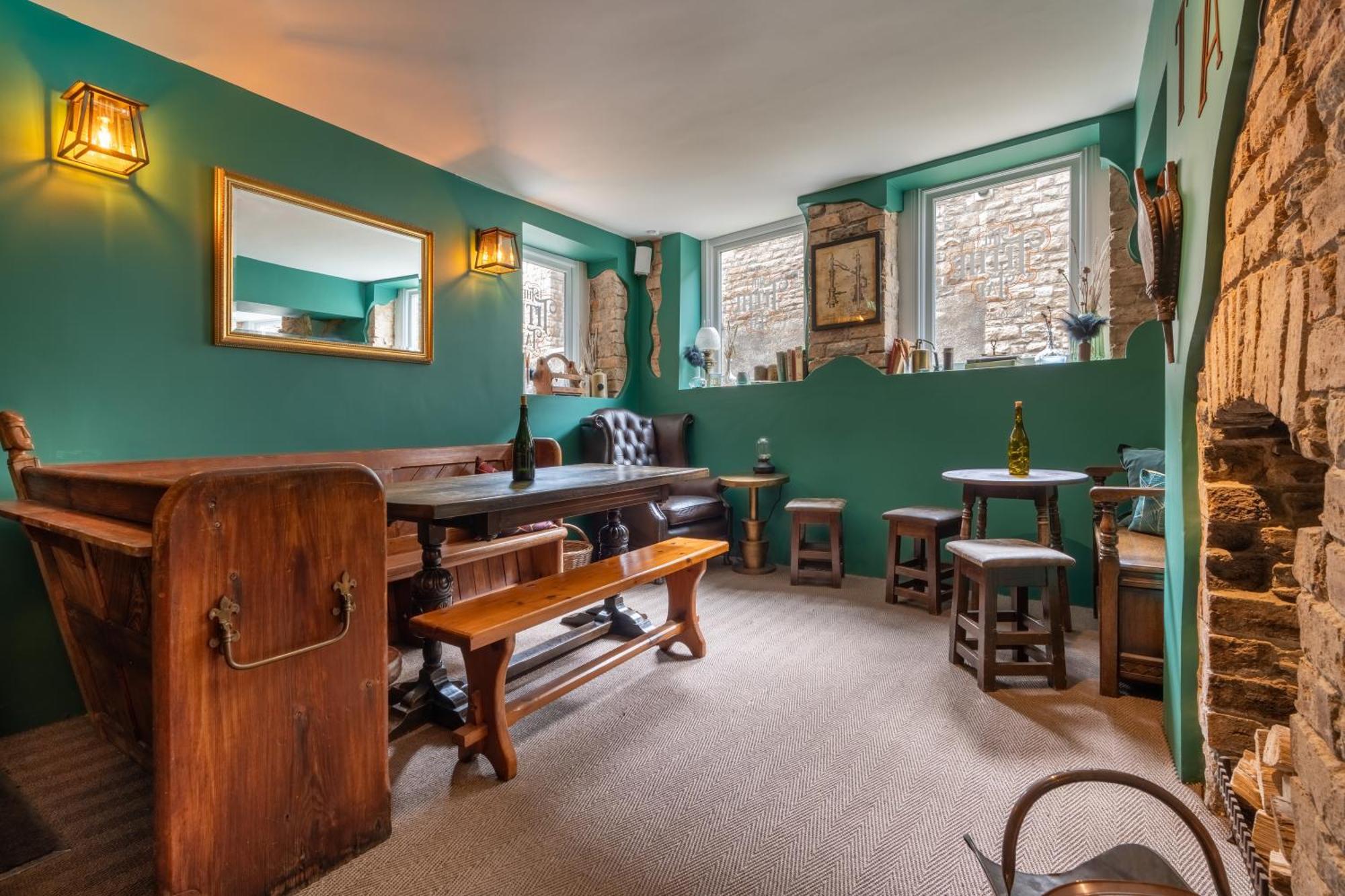 Standard King Room