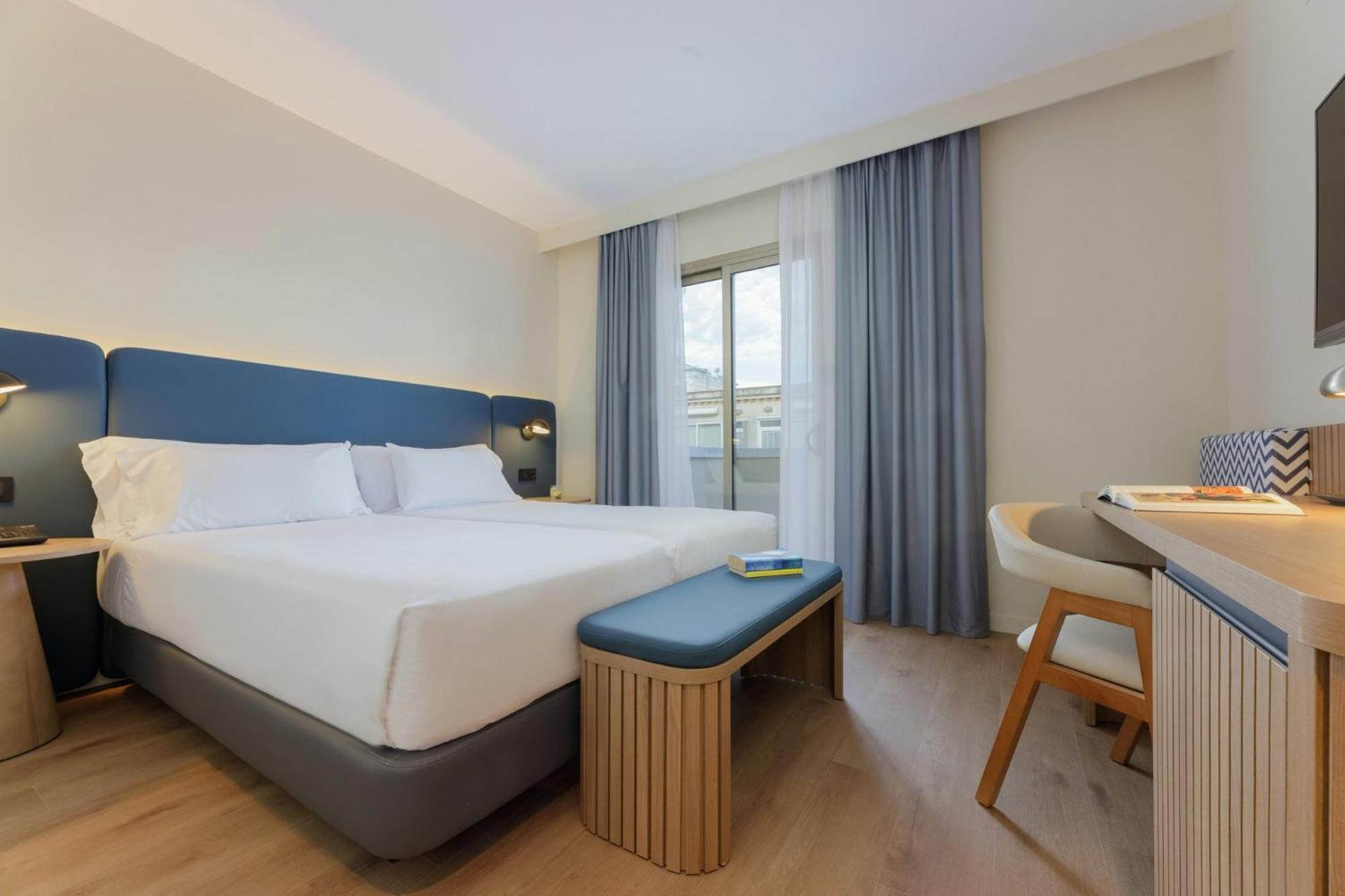 Junior Suite,1756399620:JPEG