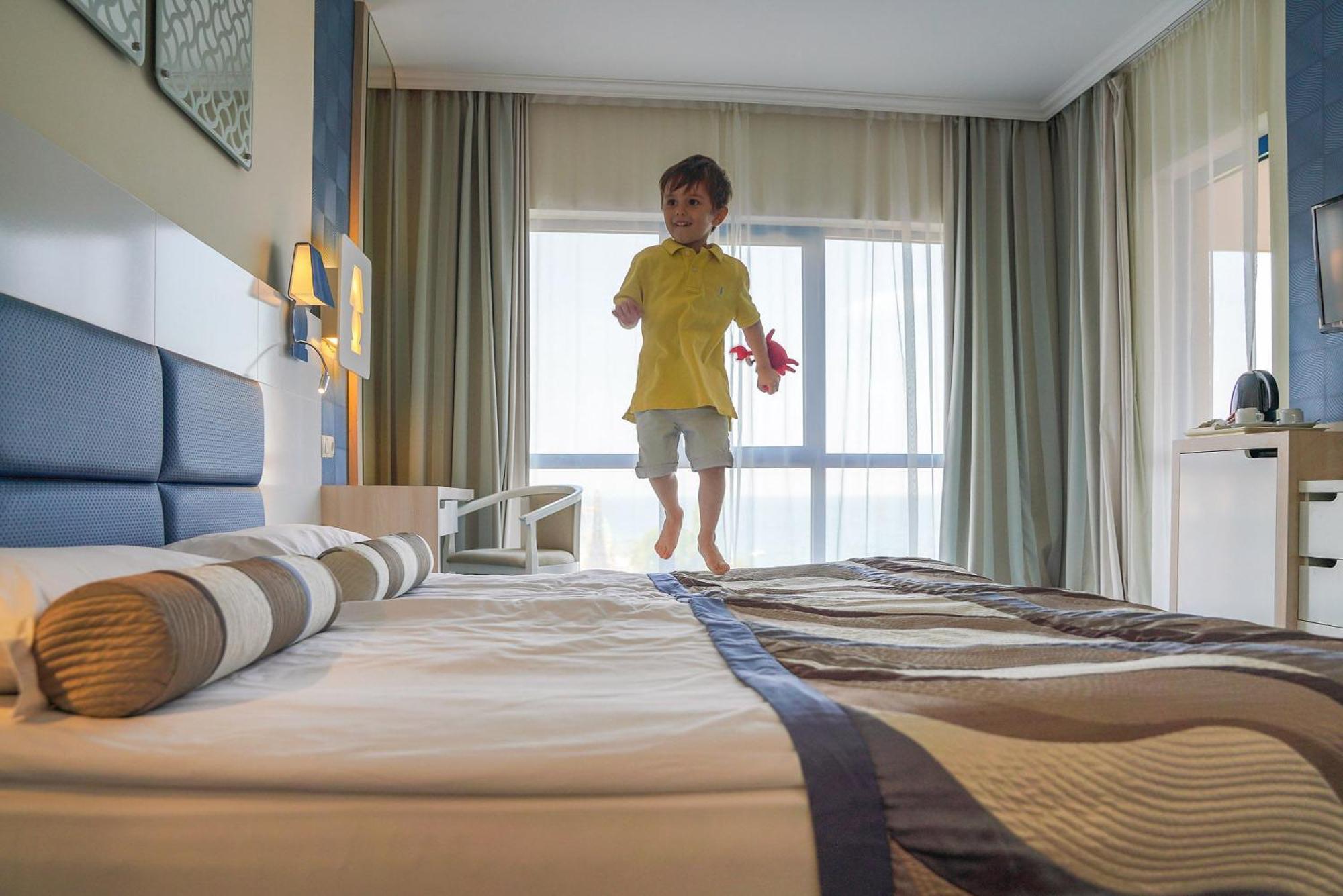 Family Room Sea View – Beach & Aquapark Access