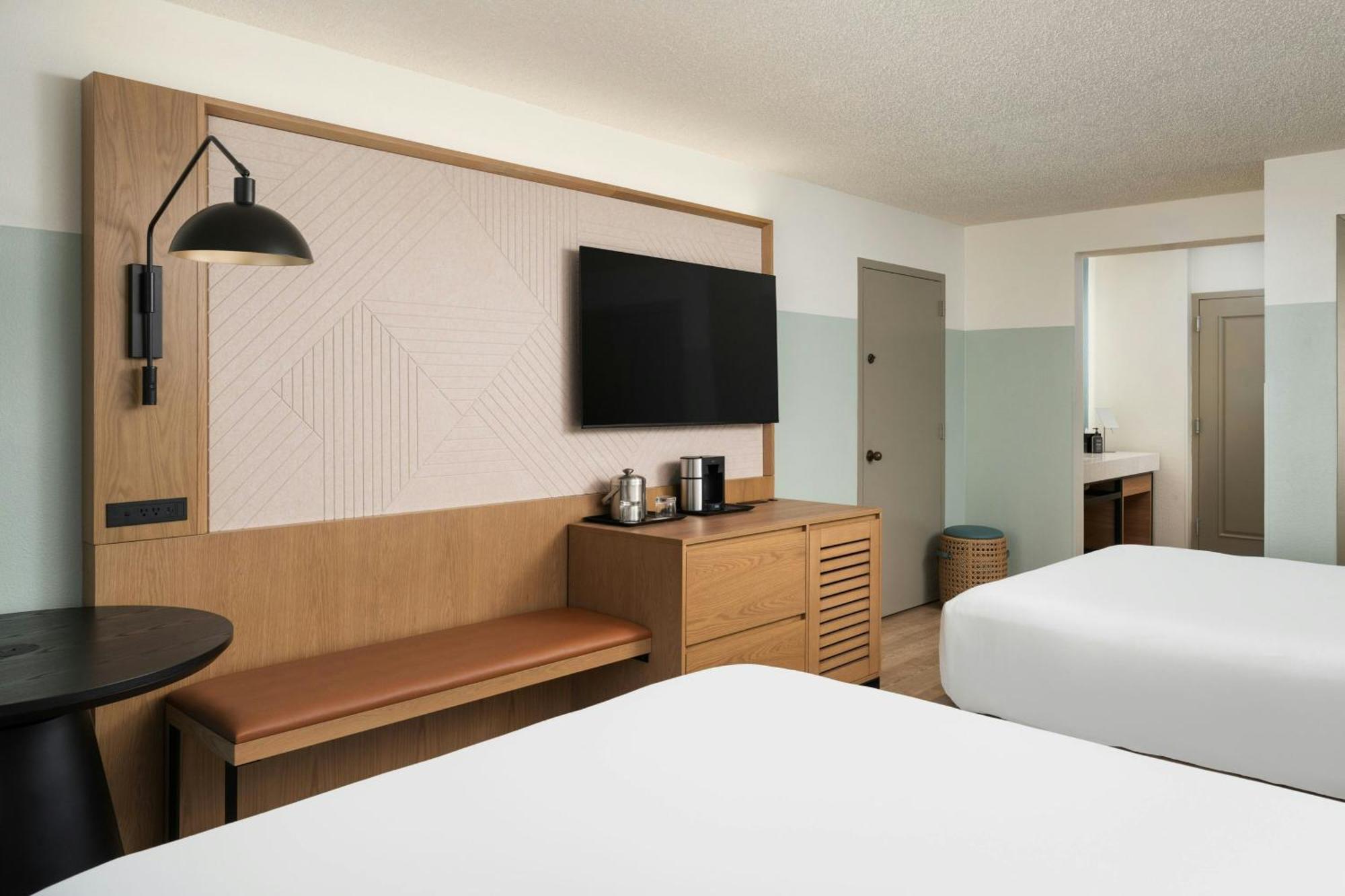 Queen Room Two Queen Beds