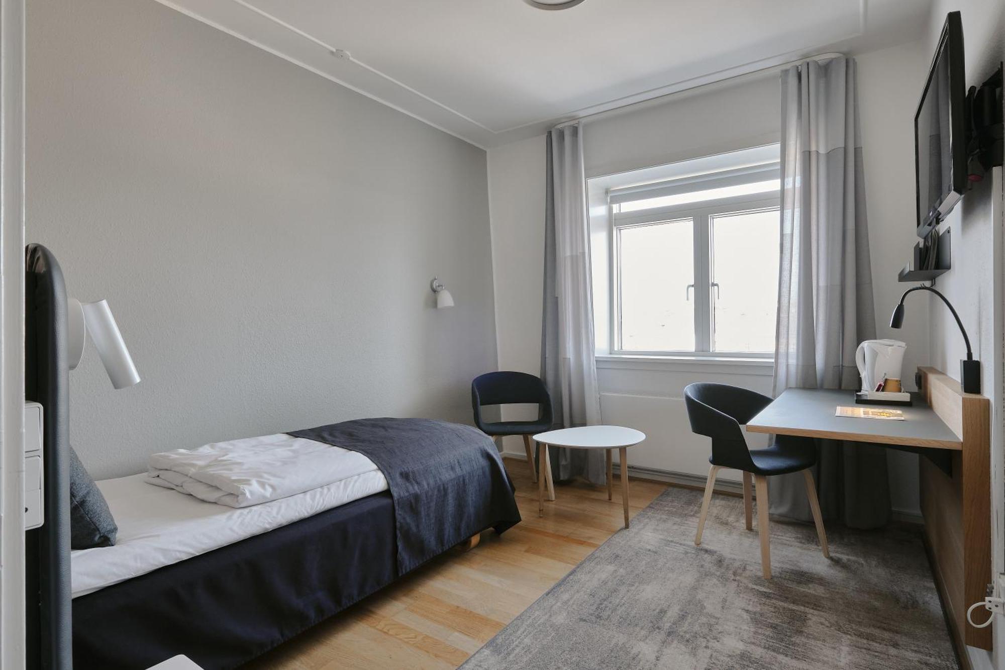 Single Room,1756425739:JPEG