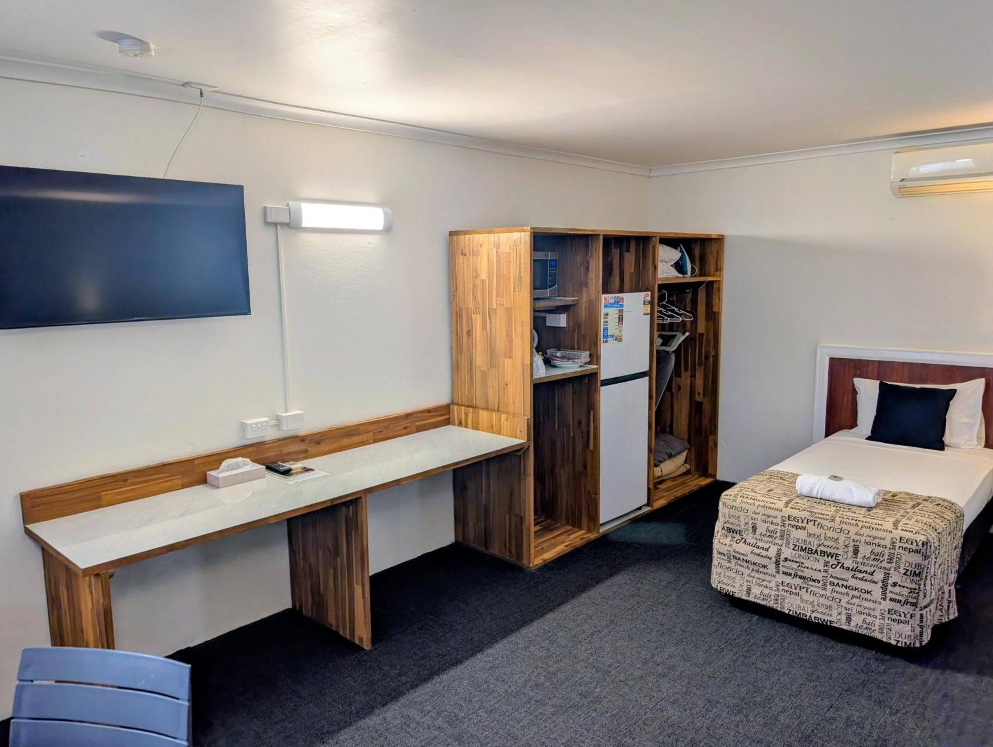 Deluxe Family Suite