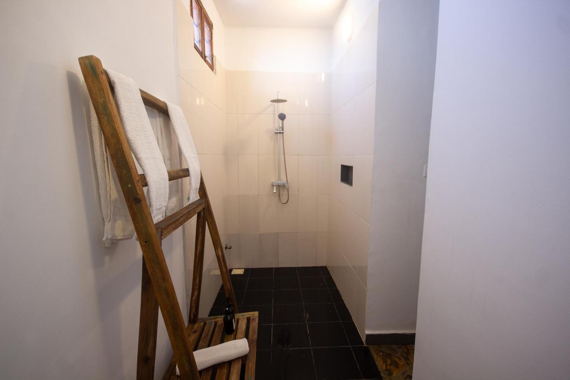 Standard Double Room,1756475775:JPEG