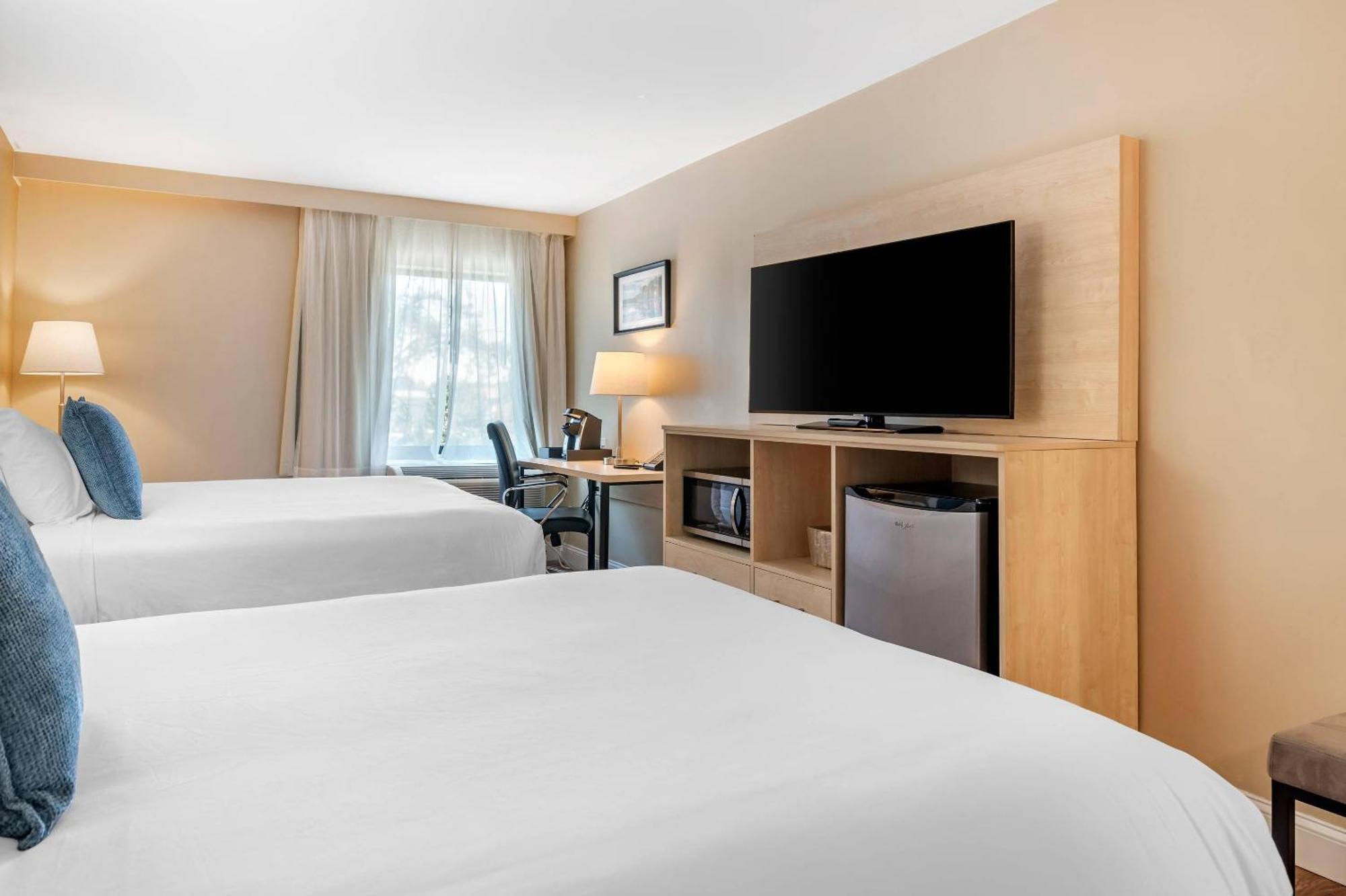 Quadruple Room Disability Access or Non Smoking
