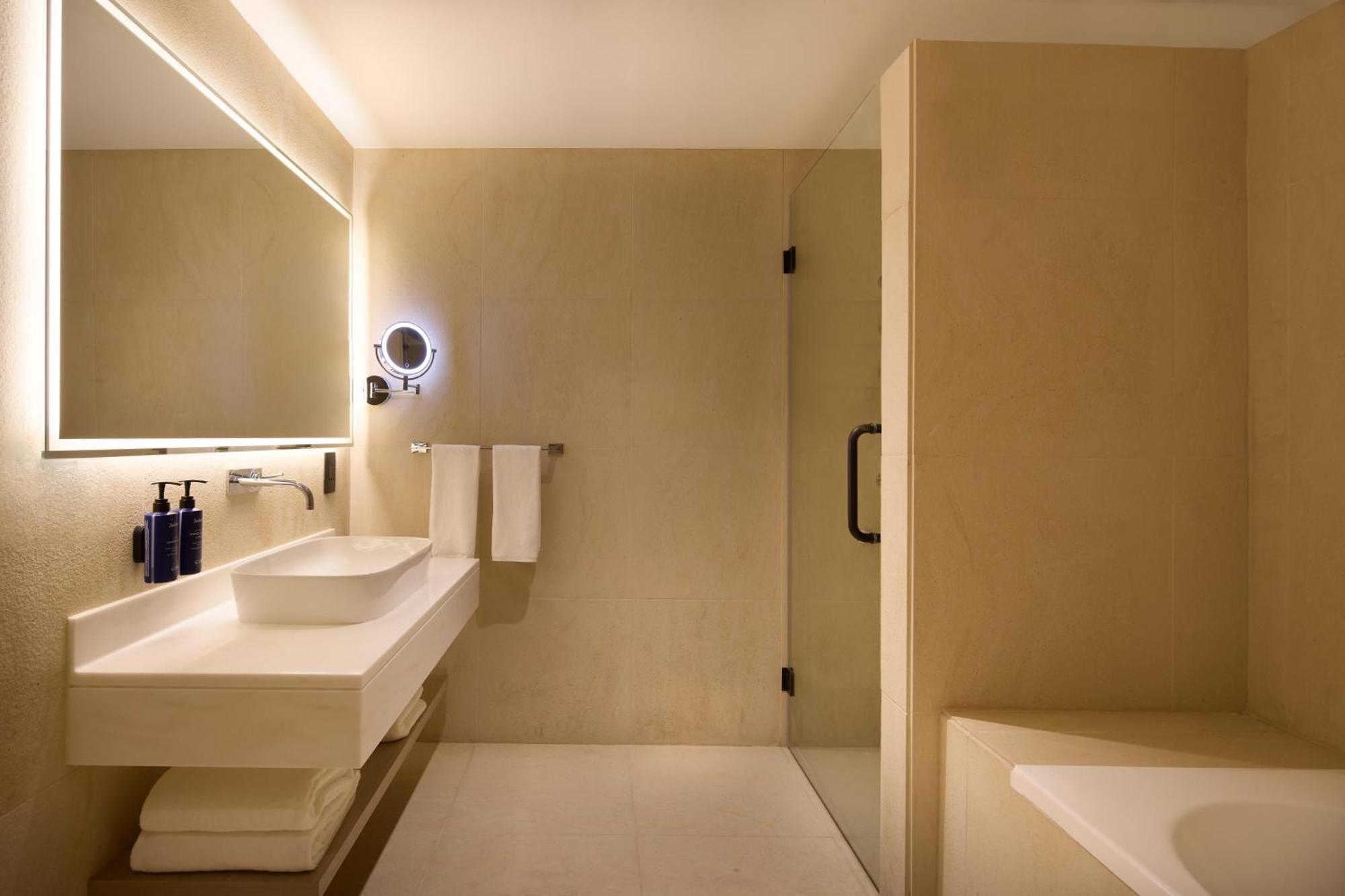 One-Bedroom Superior Apartment