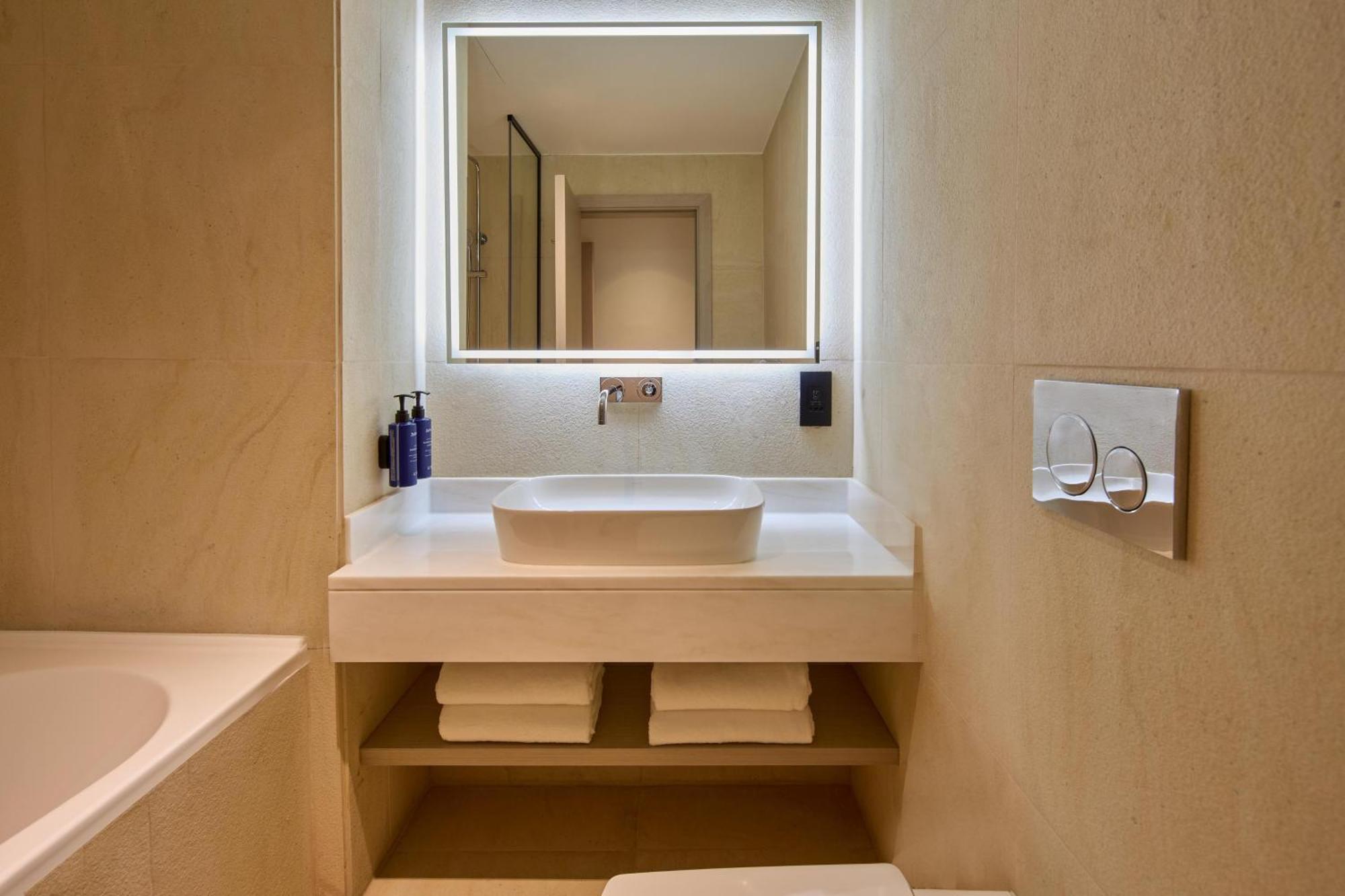 One-Bedroom Superior Apartment