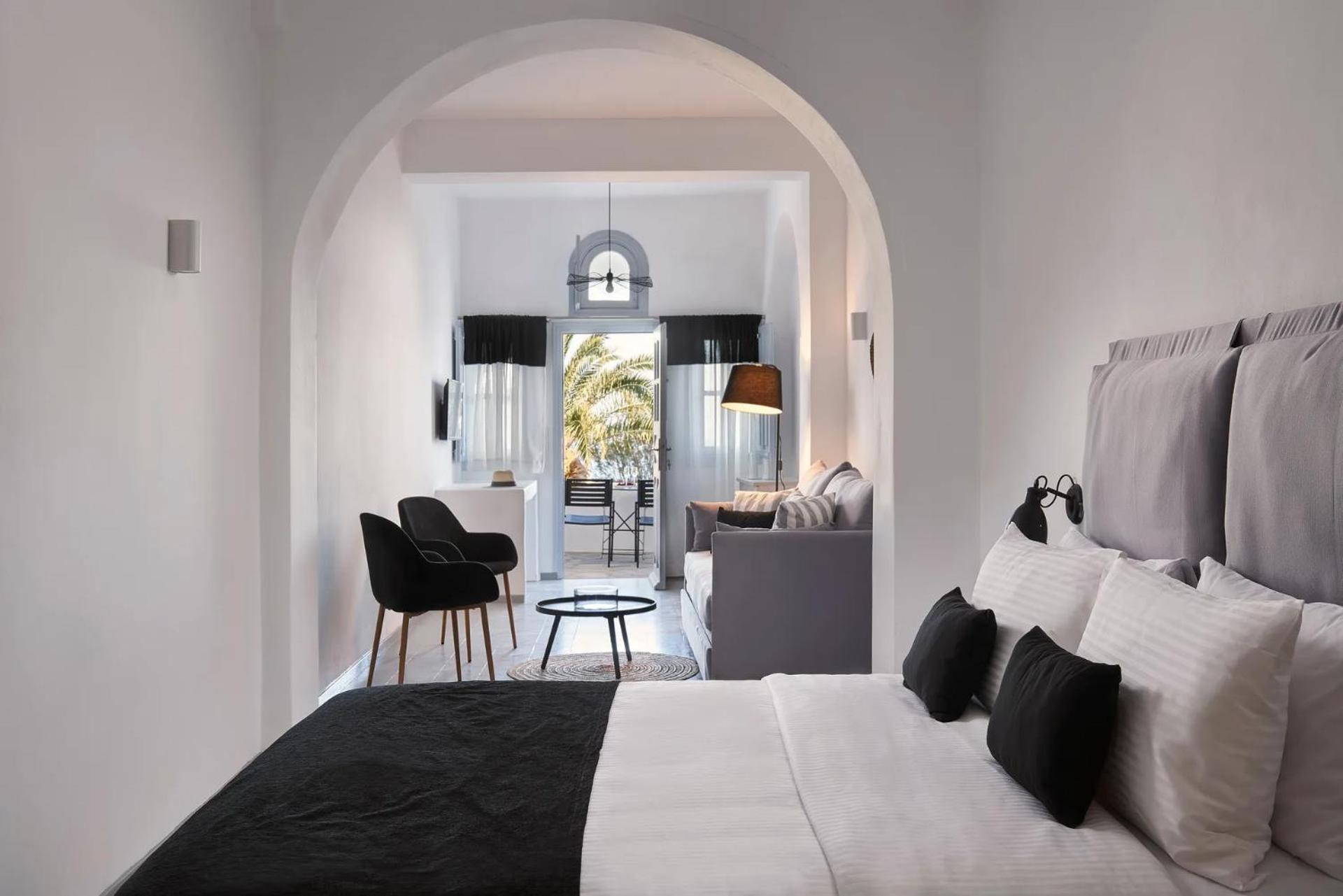 Junior Suite with Jetted Tub & Garden View