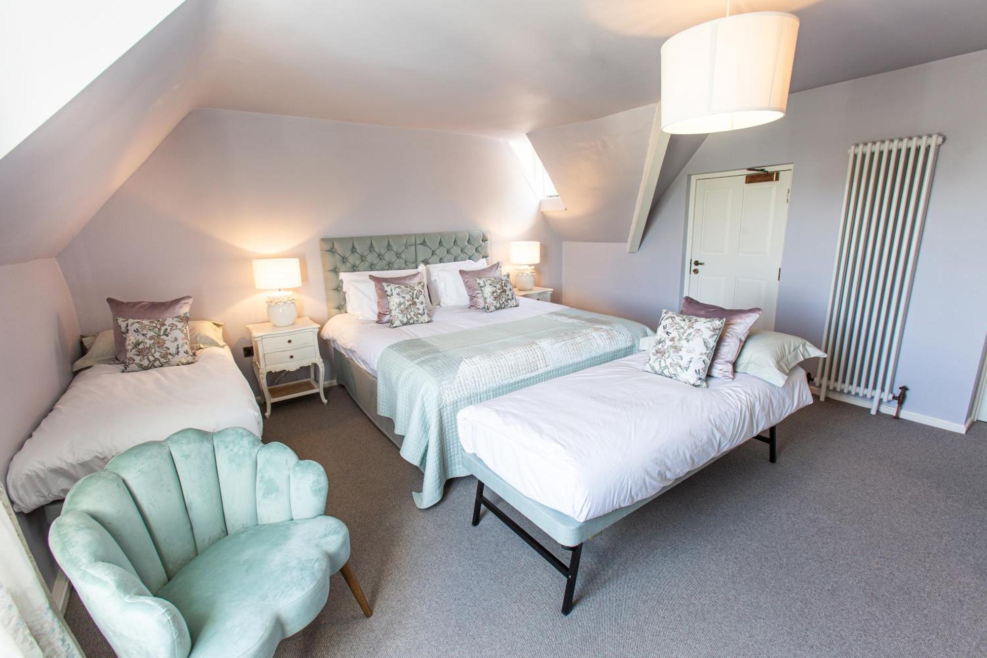 Deluxe Family Room