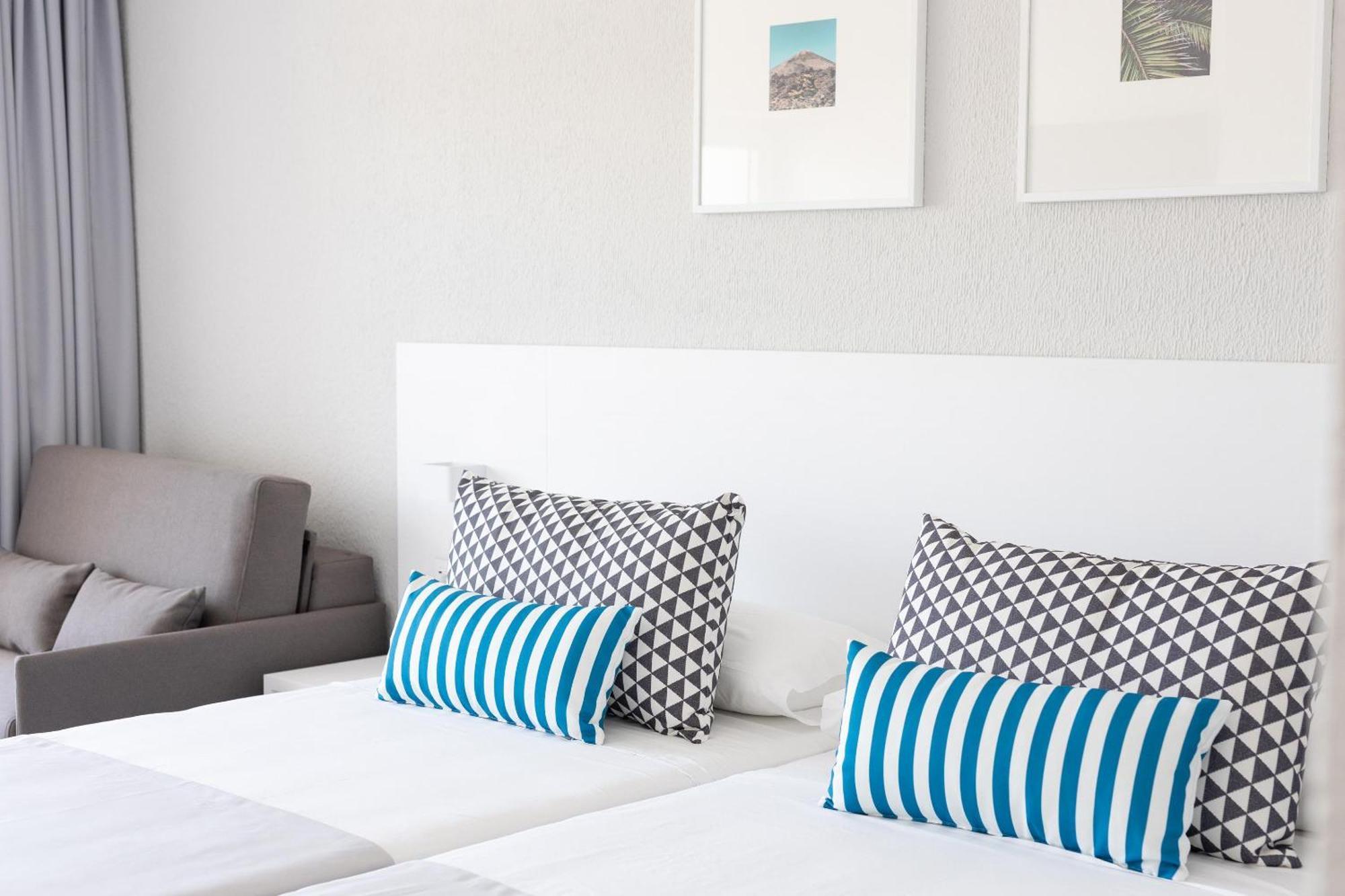 Double or Twin Room,1758278881:JPEG