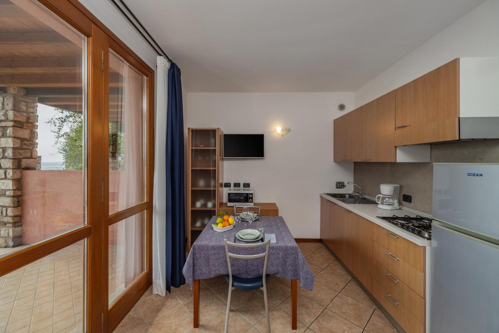 Apartment mit 1 Schlafzimmer mit Seeblick (2 Erwachsene)