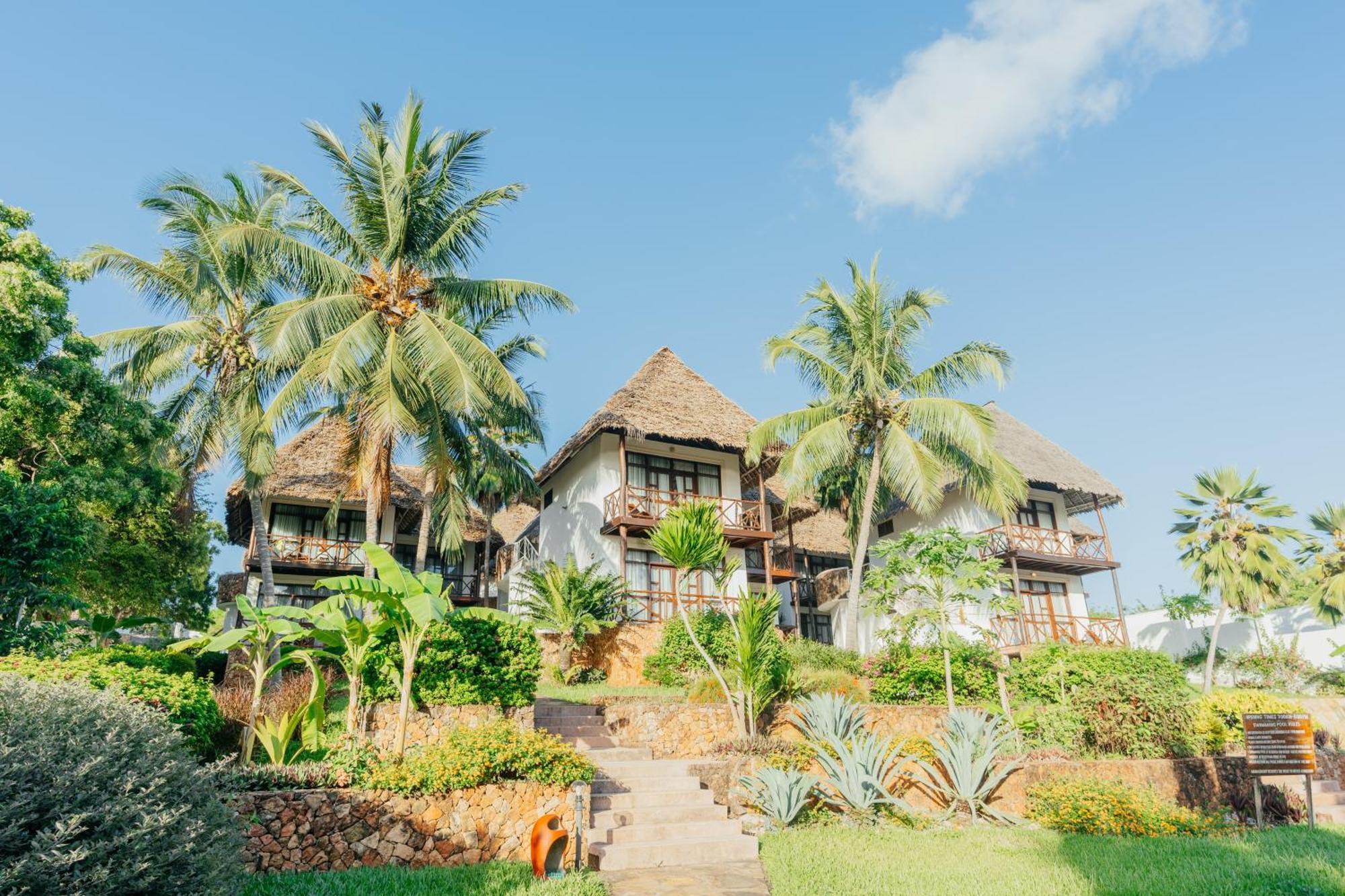 Standard Double Room Baobab Village Room