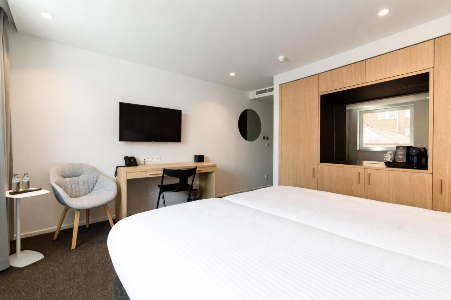 Superior Twin Room City View