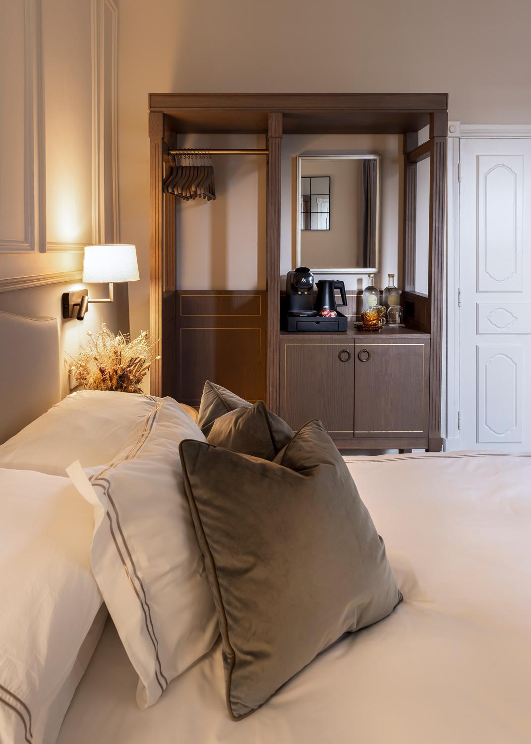 The Little Nest Room