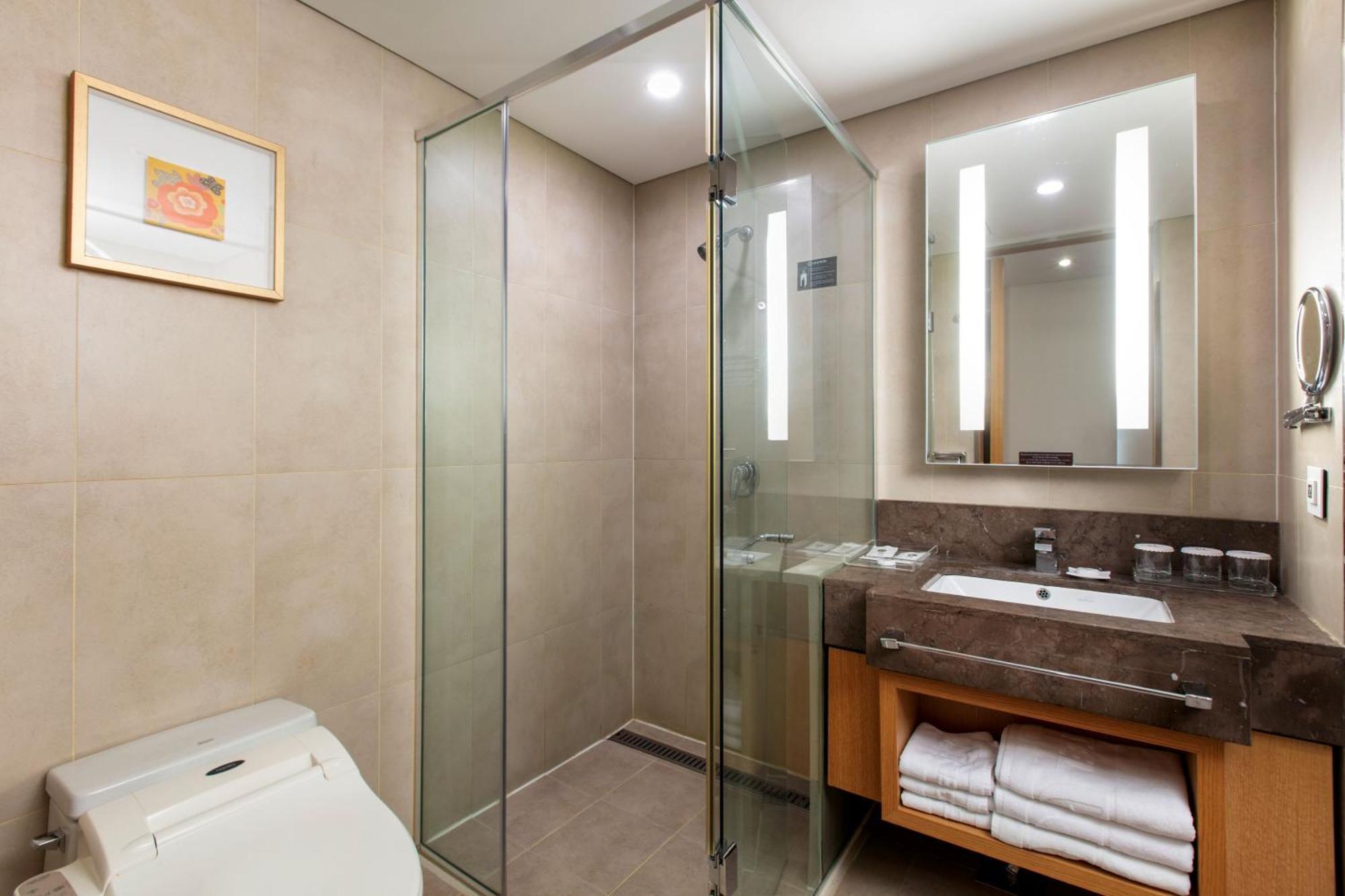 Premier Triple Room