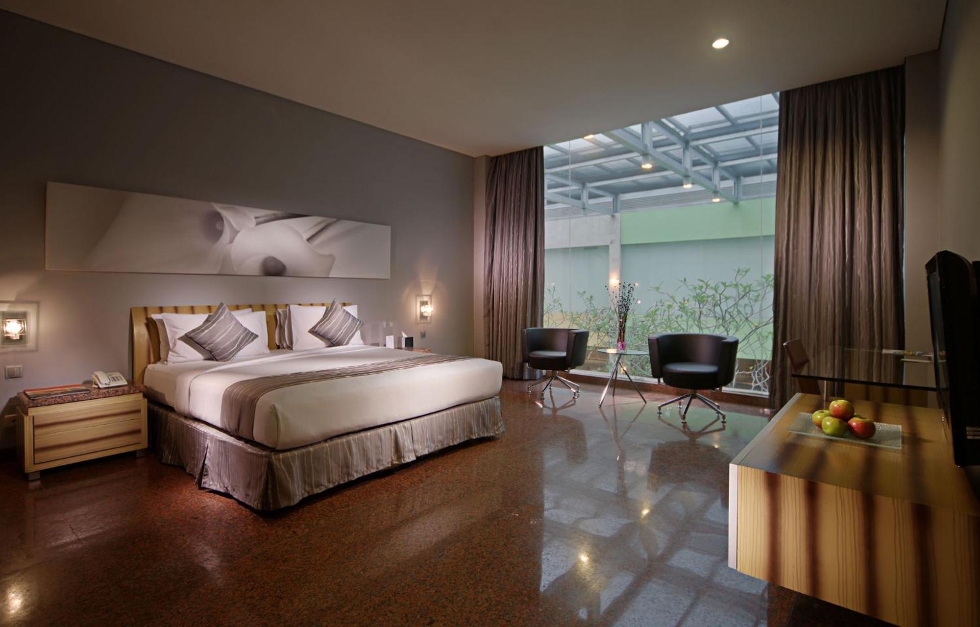 Premiere Room
