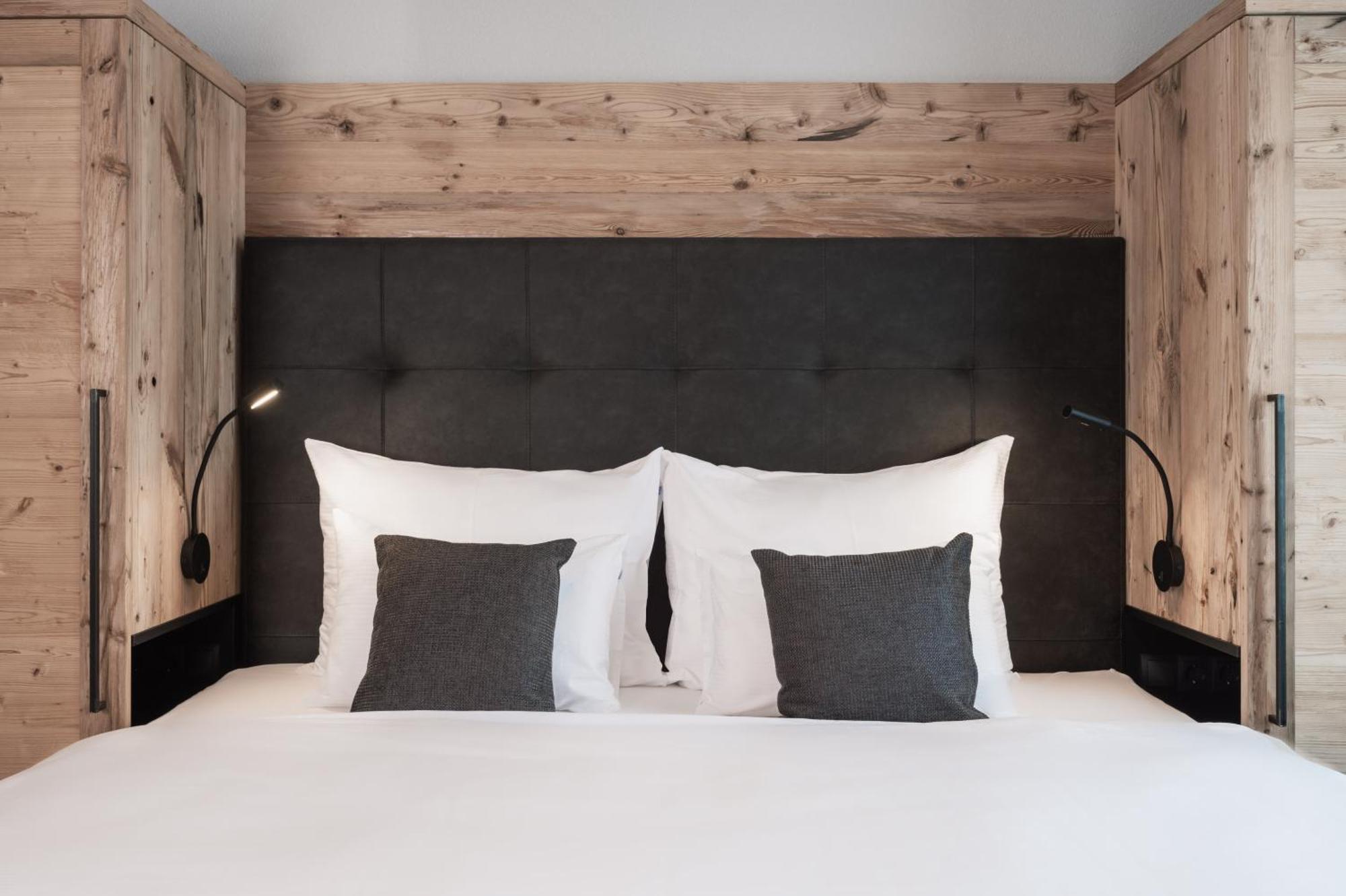 Superior Double Room,1758558119:JPEG