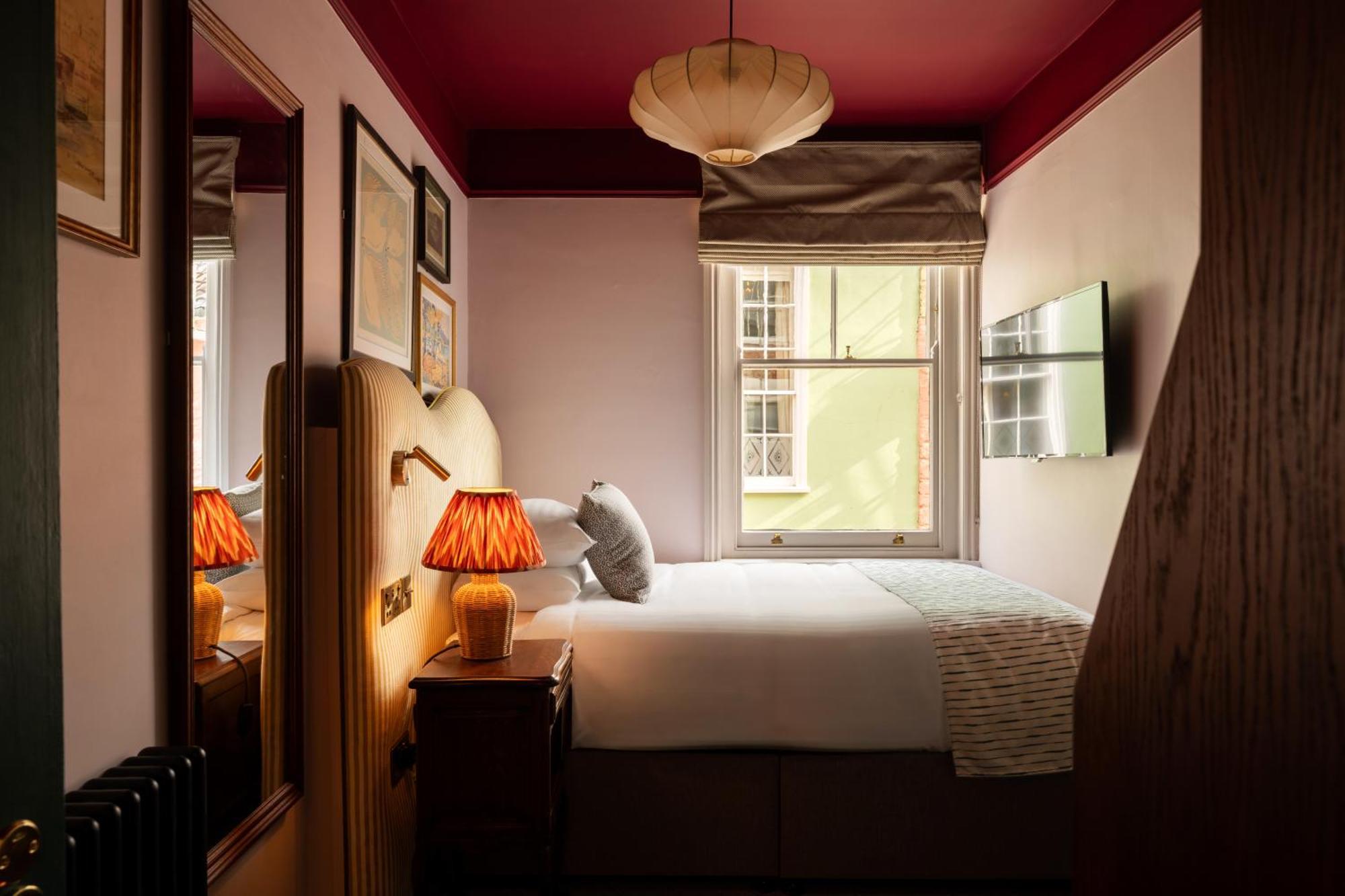 Classic Single Room,1758563825:JPEG