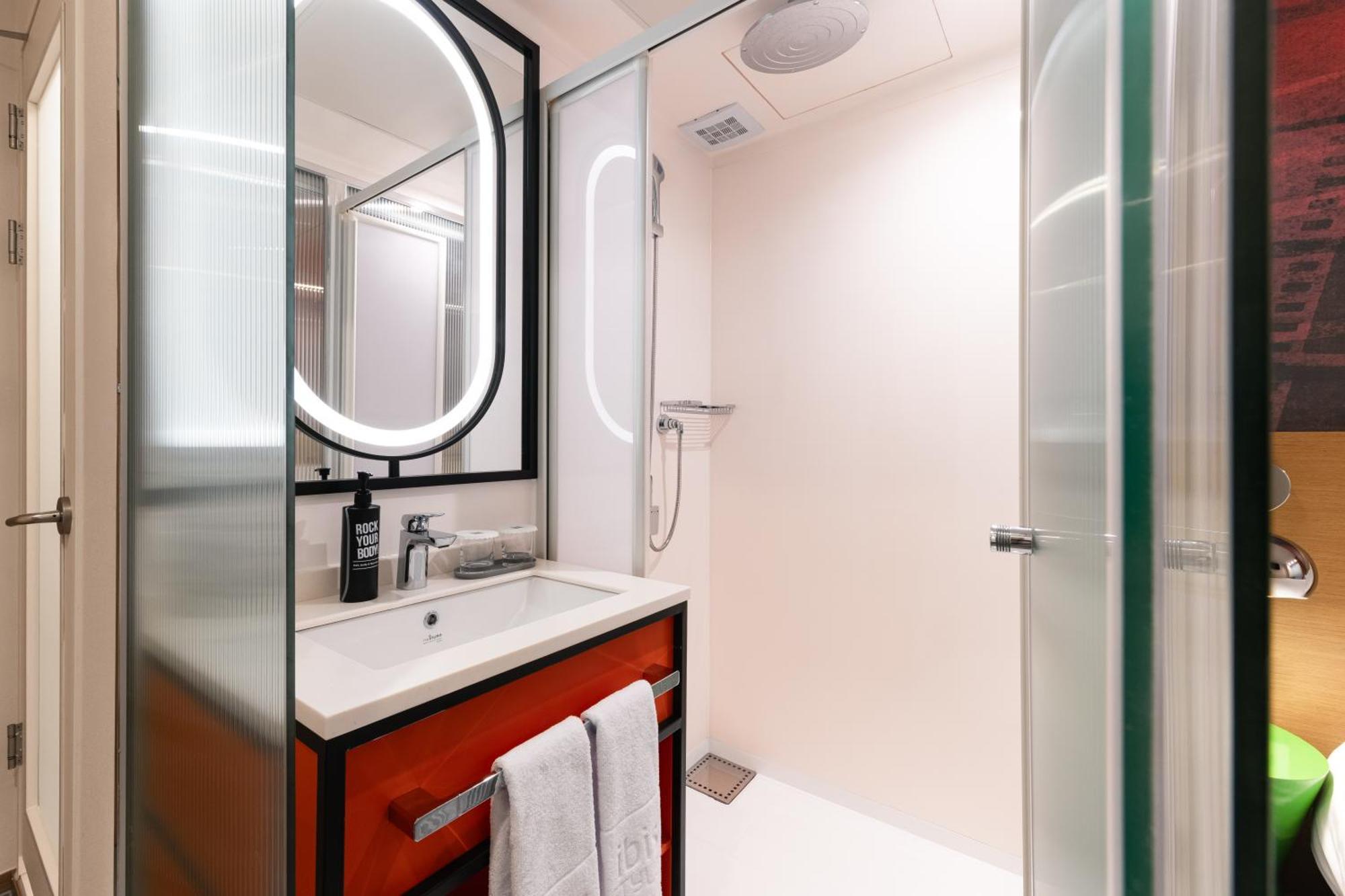 Standard Double Room,1758581064:JPEG