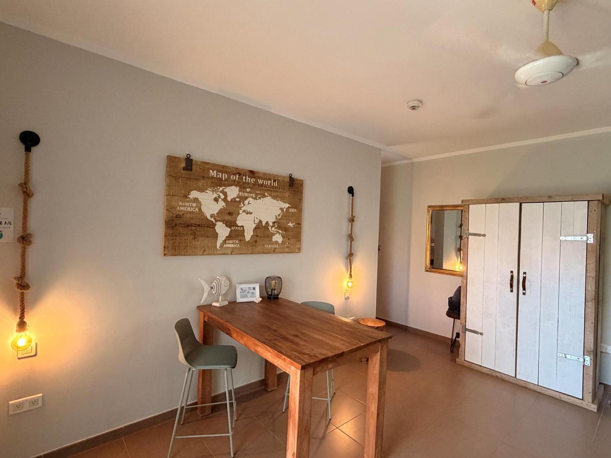 Deluxe King Studio